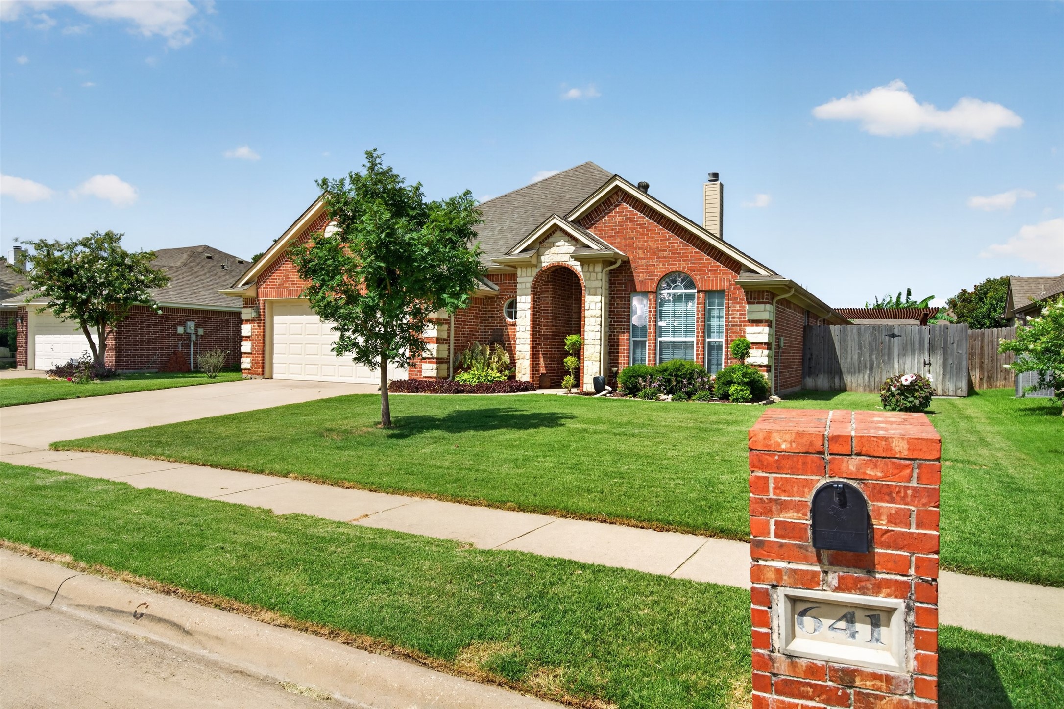 641 Carriage Lane