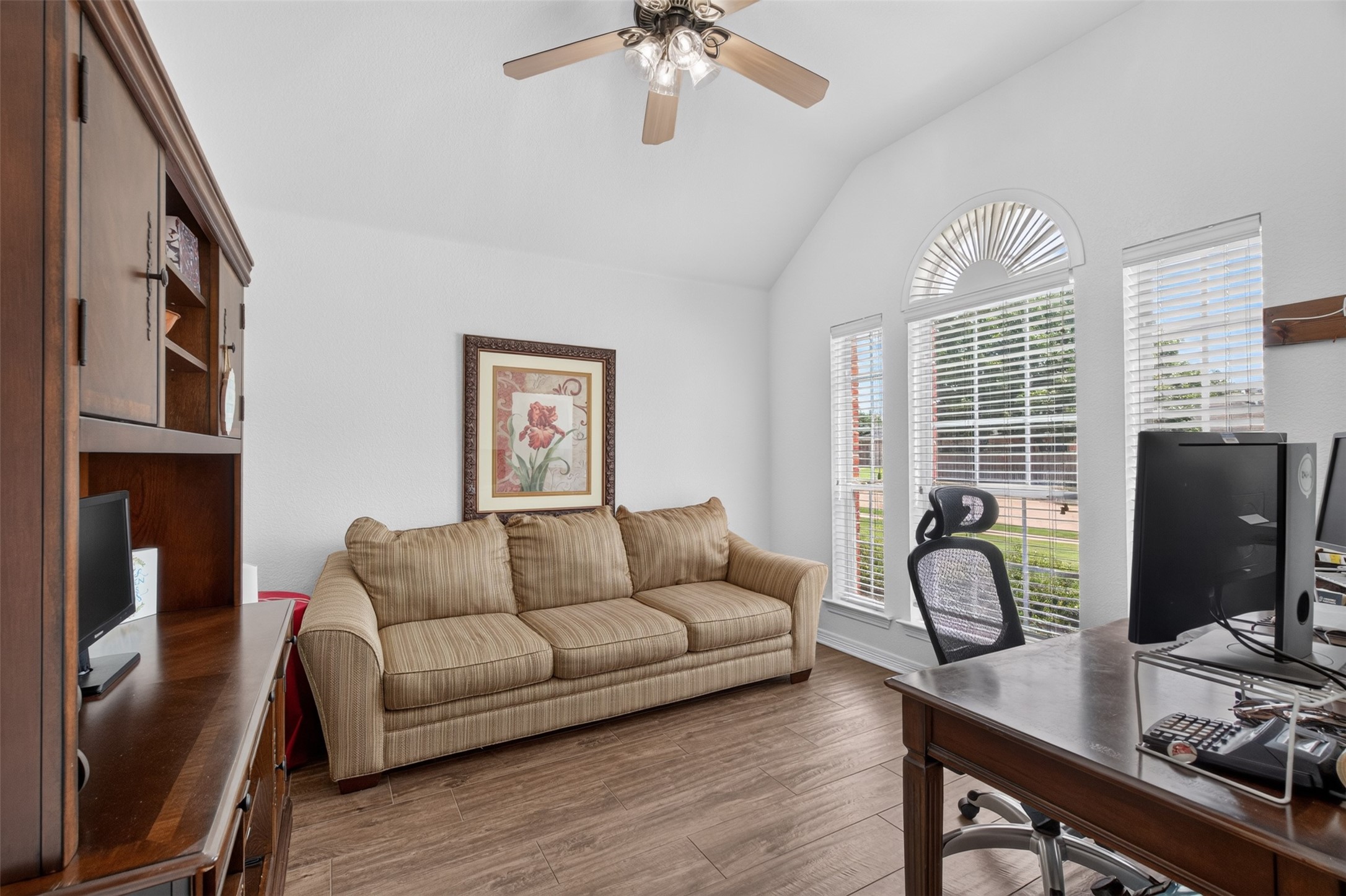 641 Carriage Lane