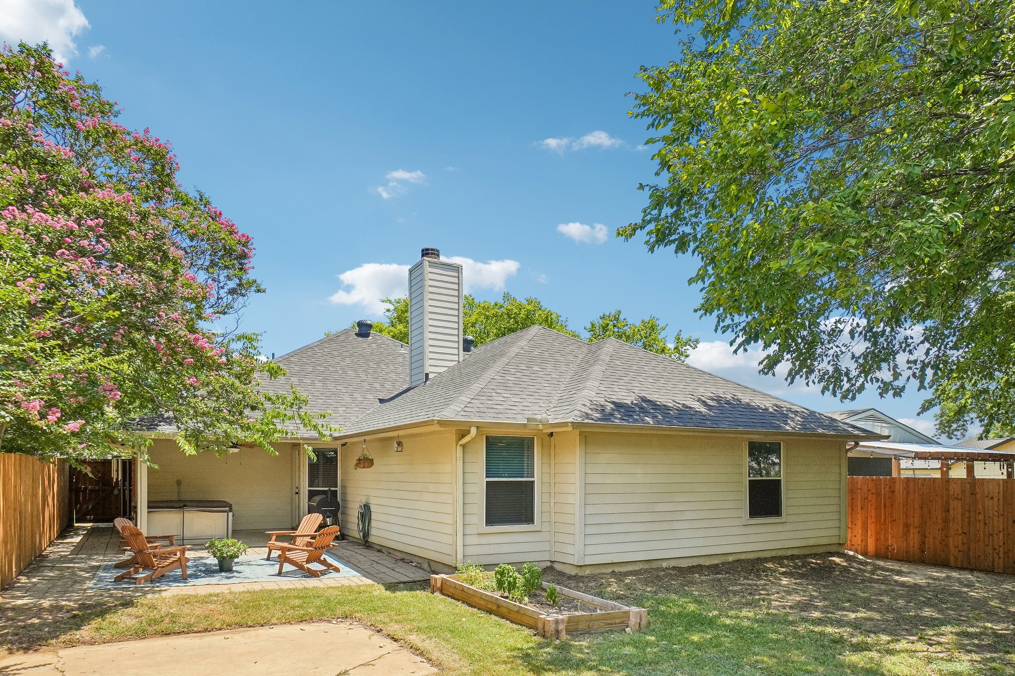 229 S Lakeview Drive