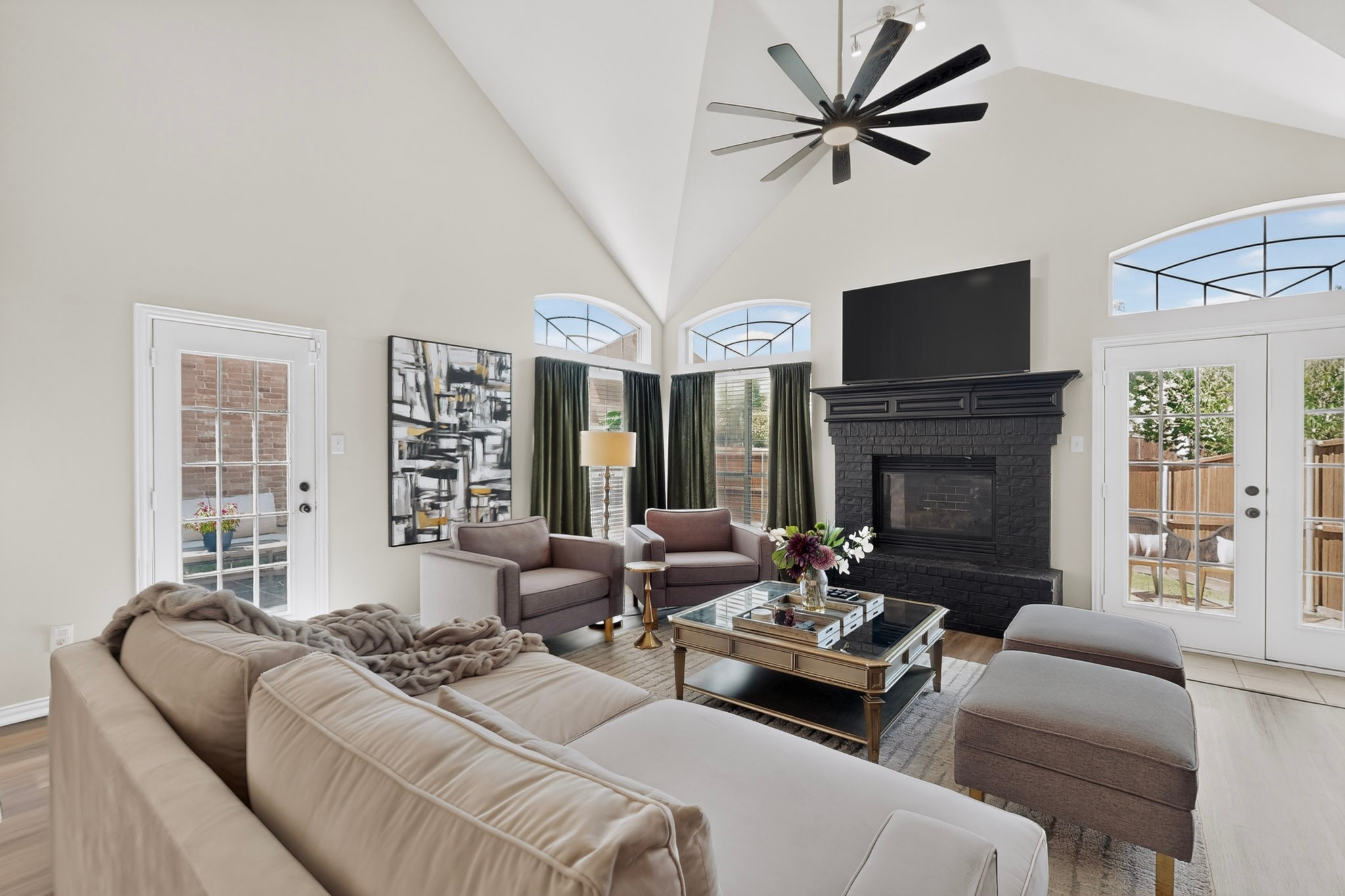 2266 Fox Crossing Lane