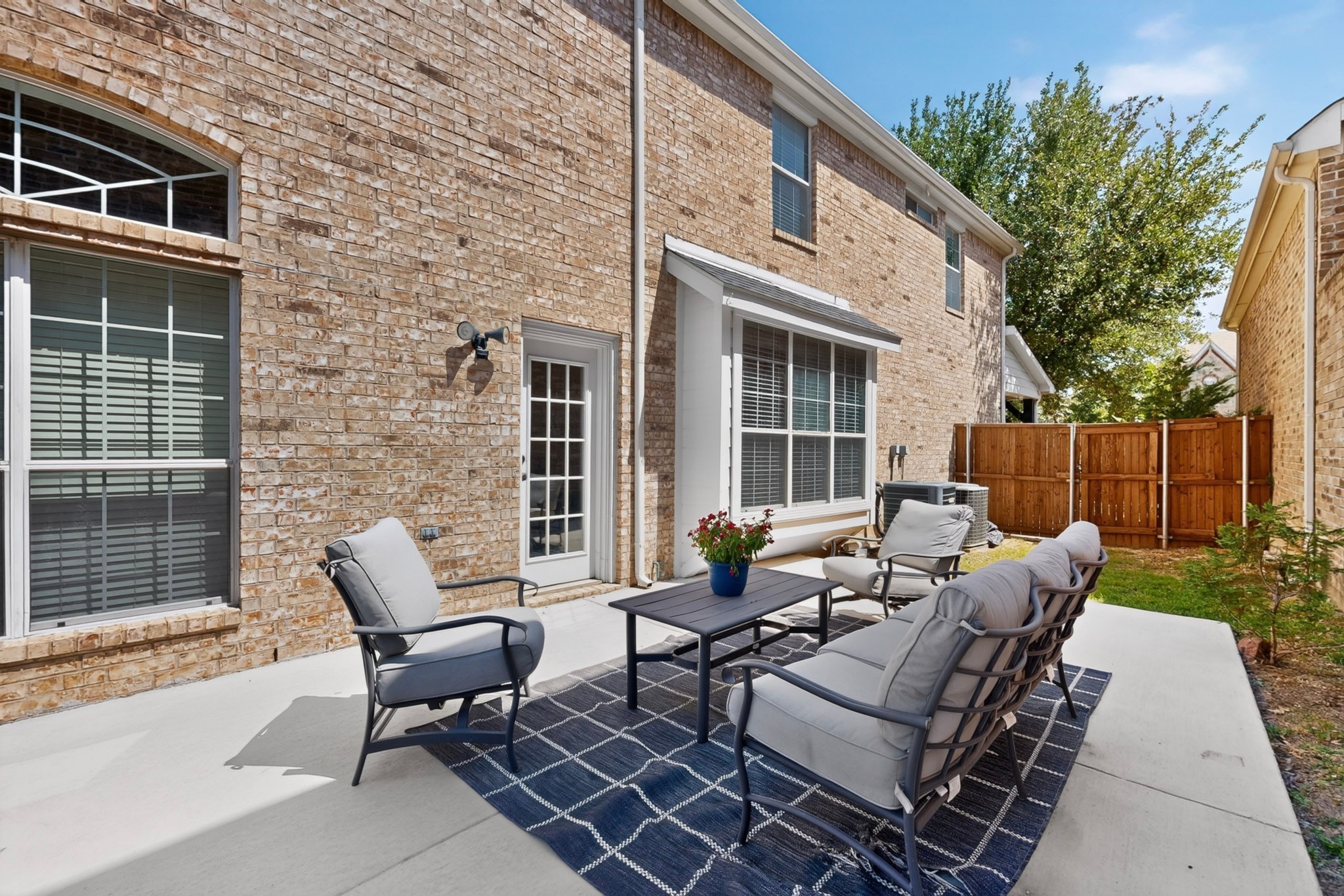 2266 Fox Crossing Lane