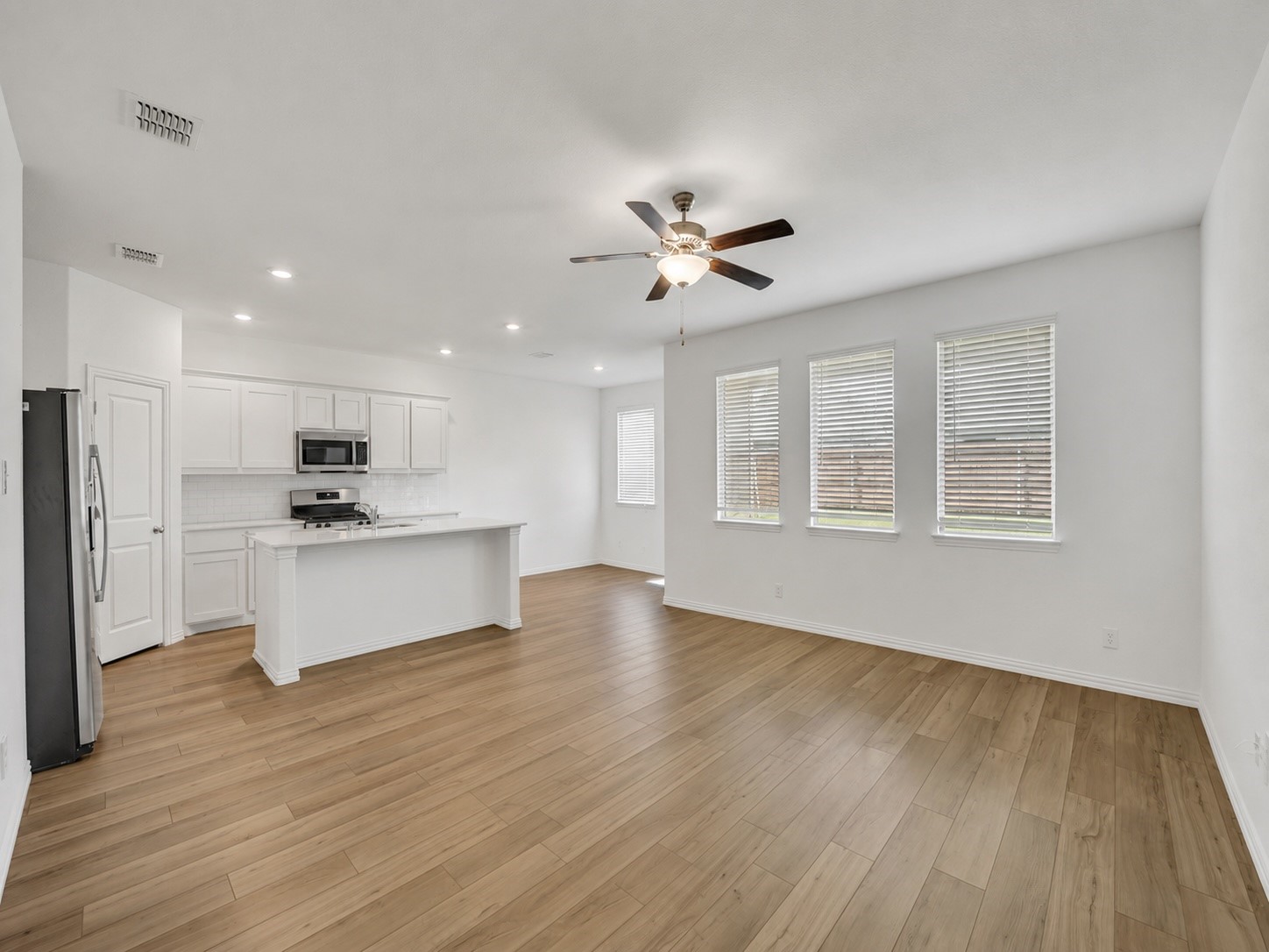 3221 Sioux Trail