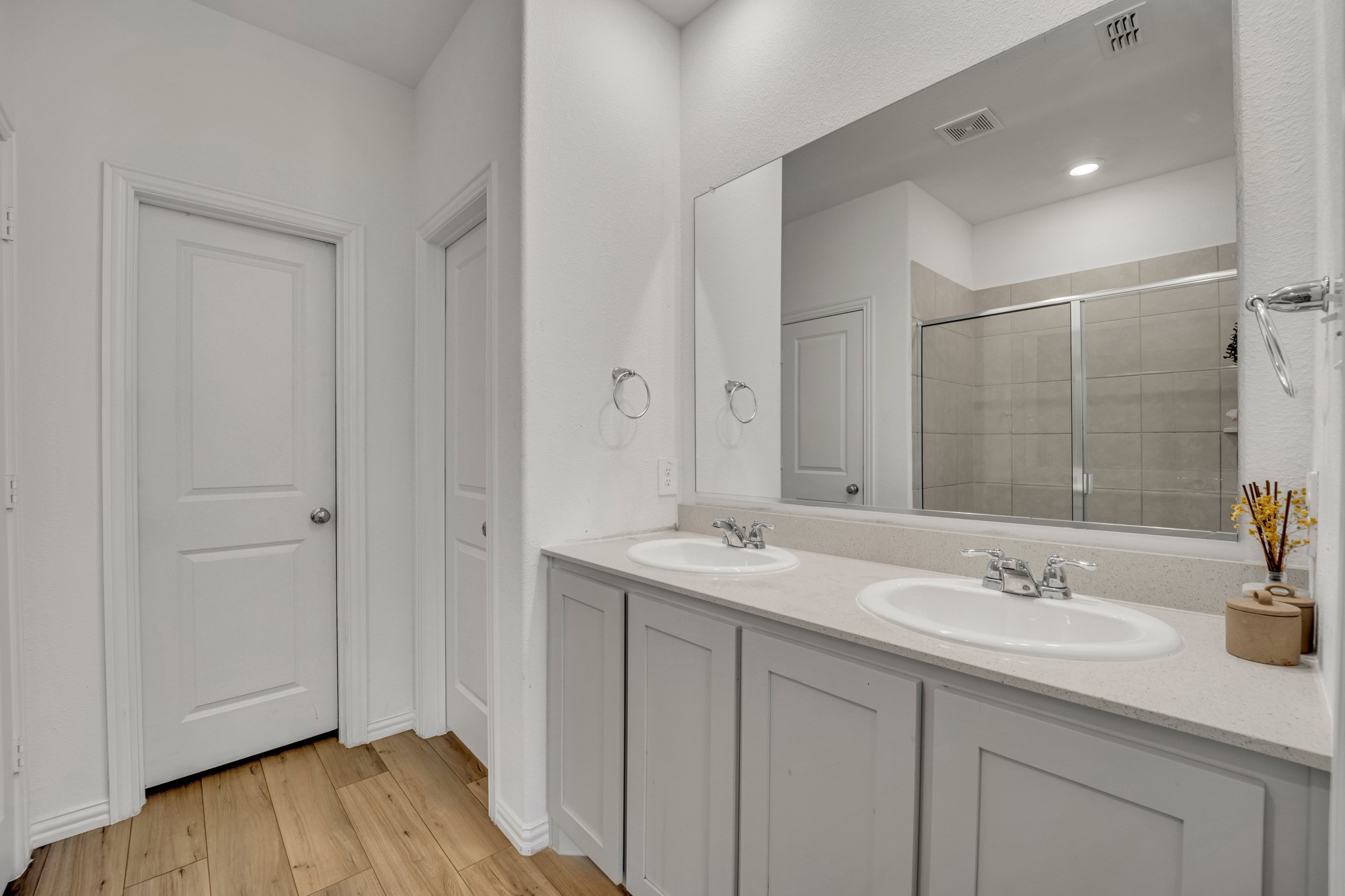 3221 Sioux Trail