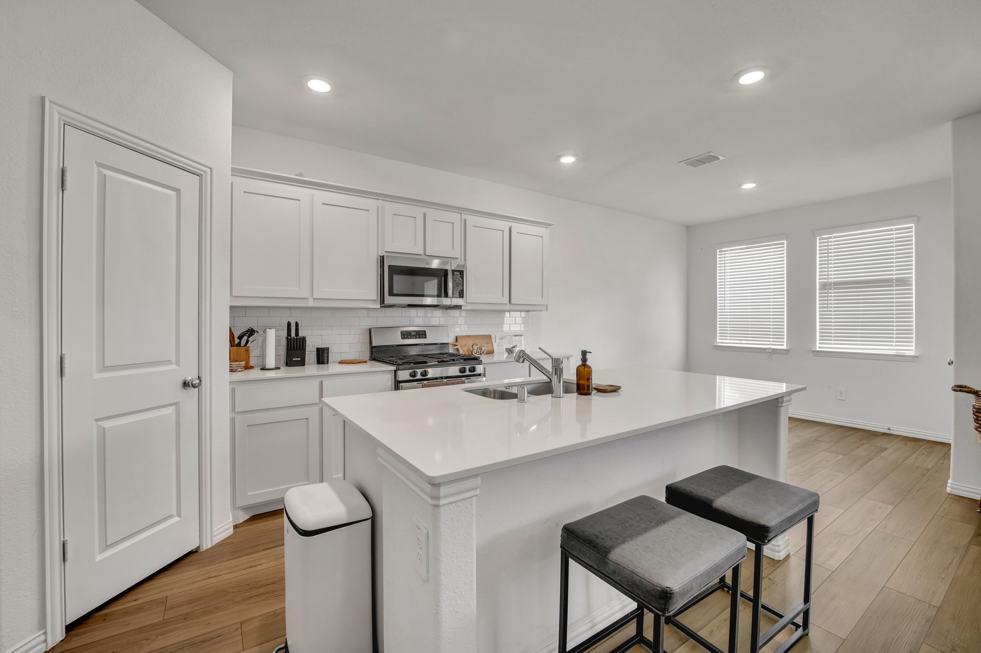 3221 Sioux Trail