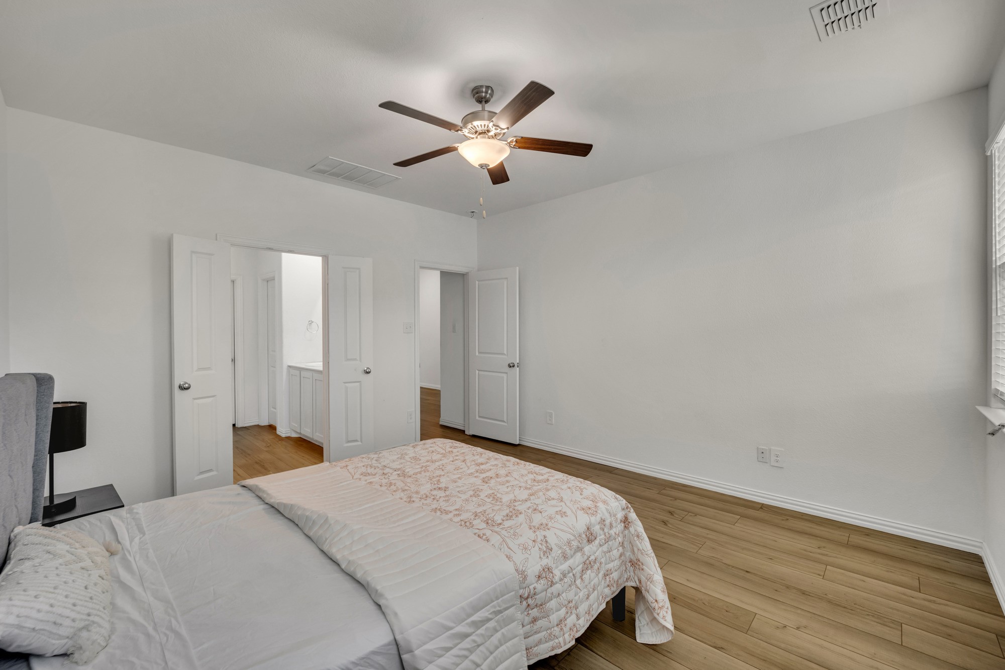 3221 Sioux Trail