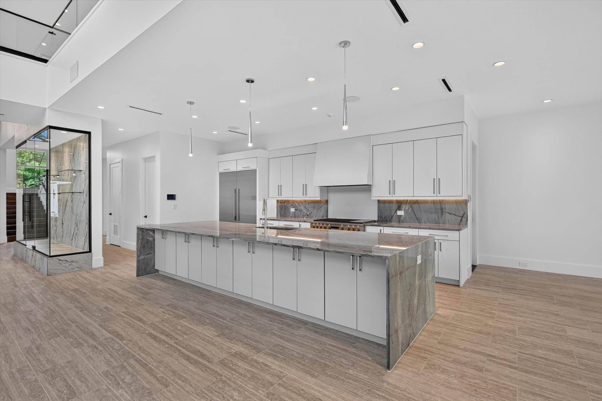 6466 Royal Lane