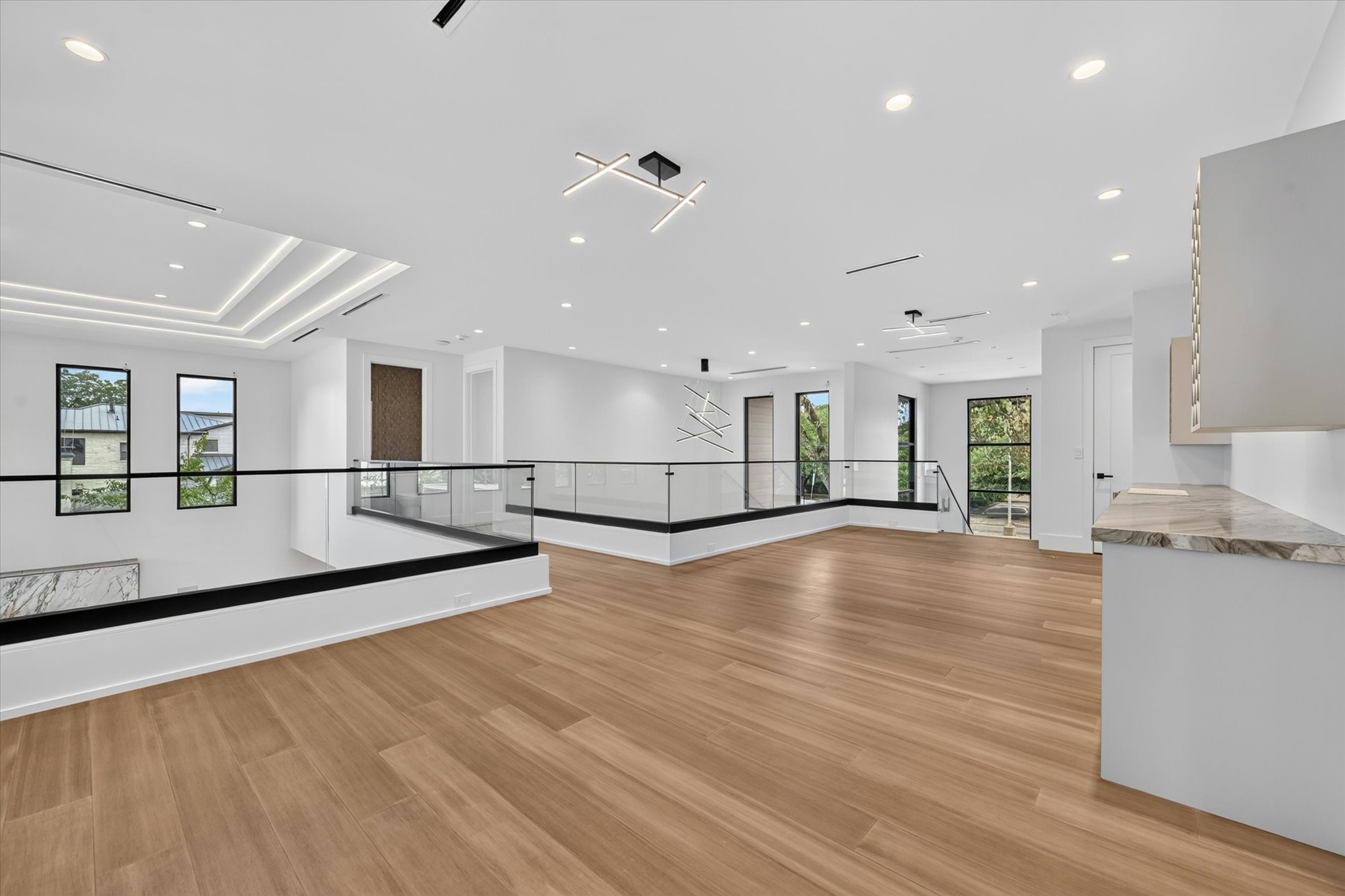 6466 Royal Lane