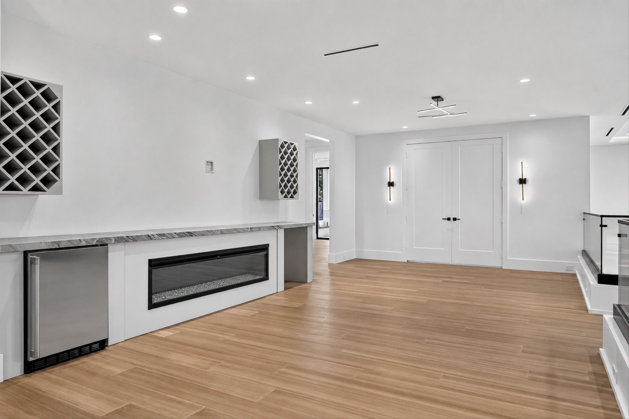 6466 Royal Lane