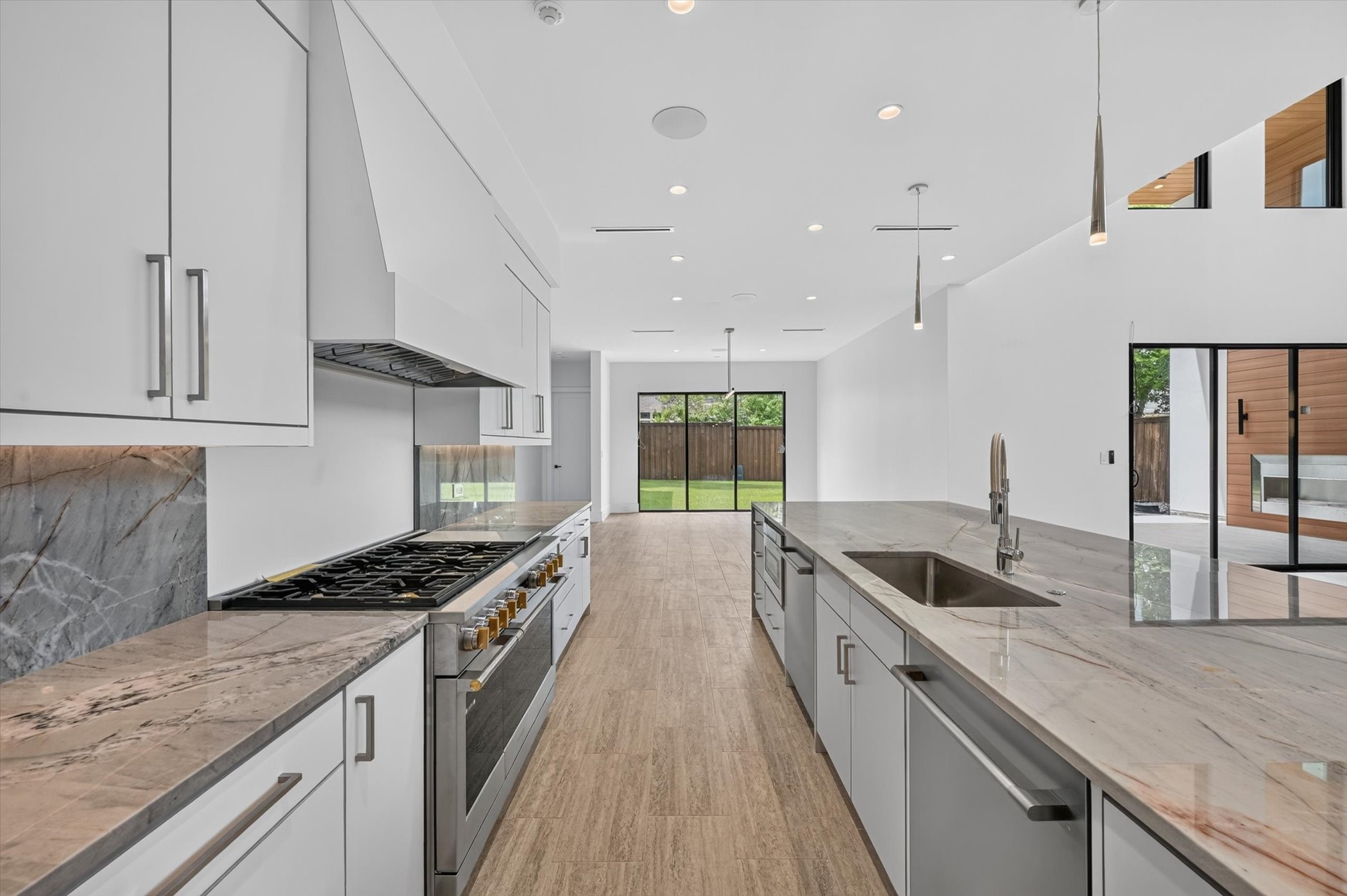6466 Royal Lane