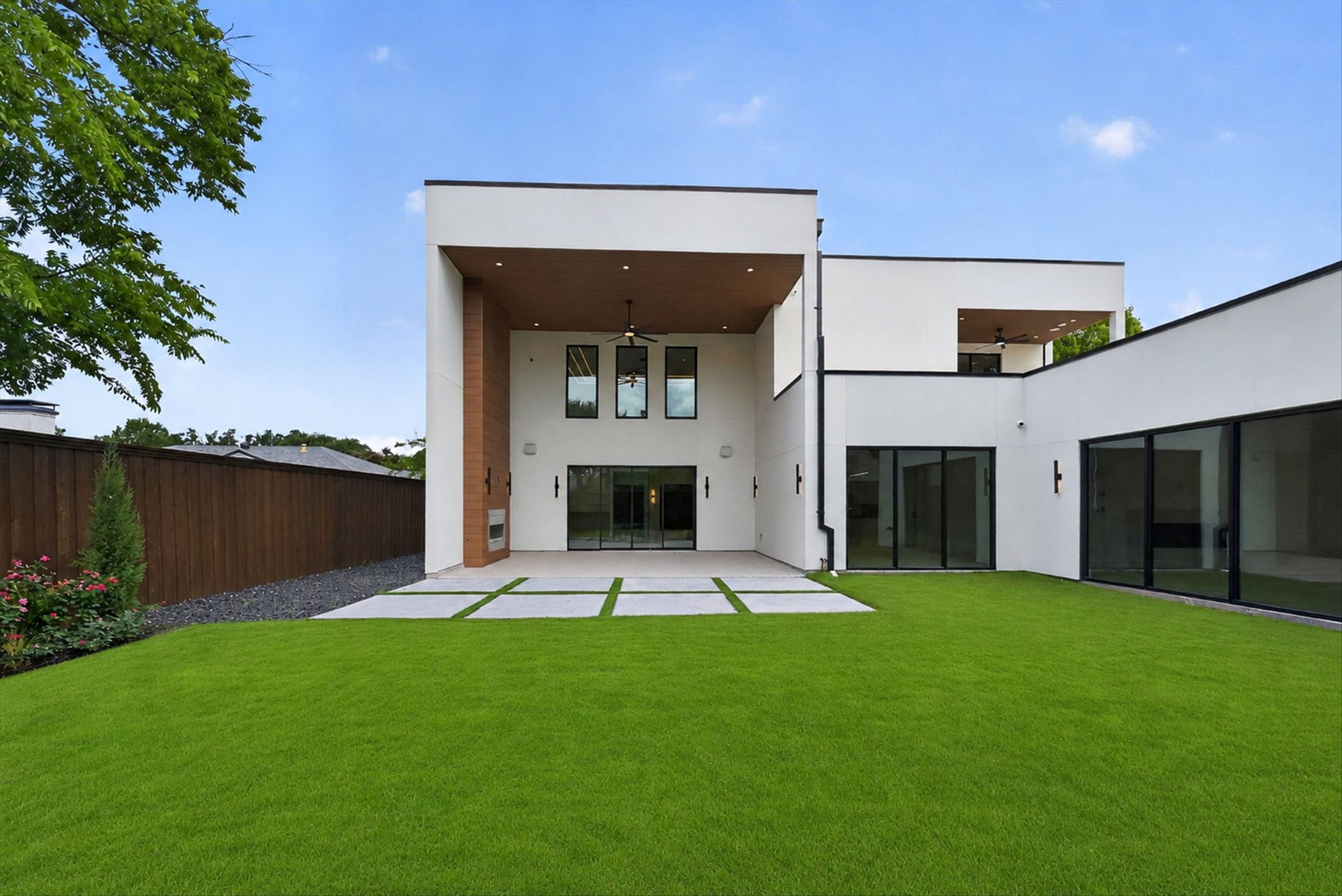 6466 Royal Lane