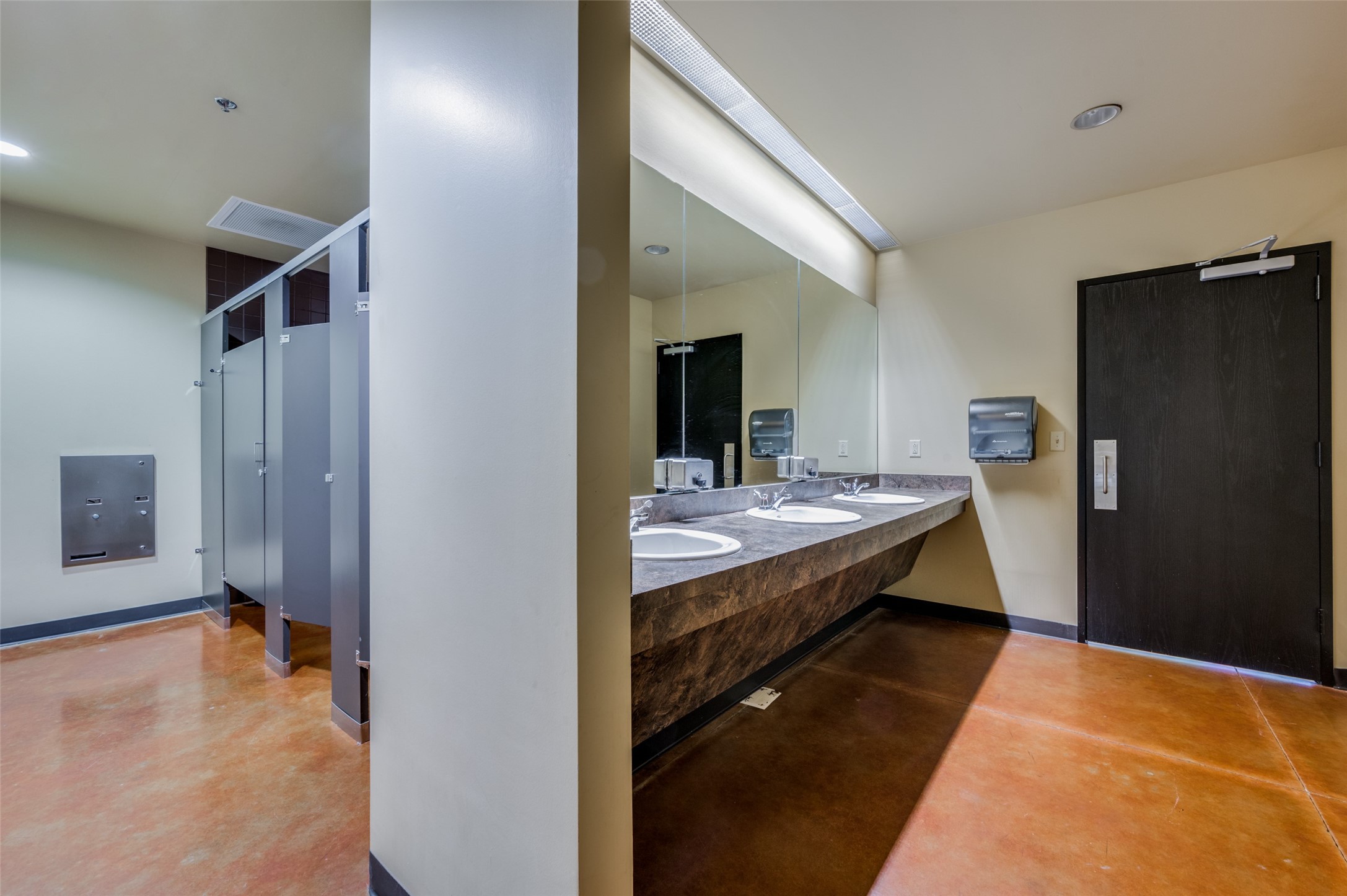 8880 N Macarthur Boulevard 100