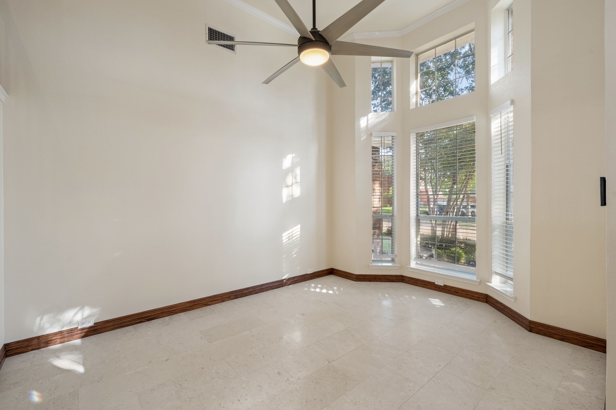 1718 Lake Bluff Drive