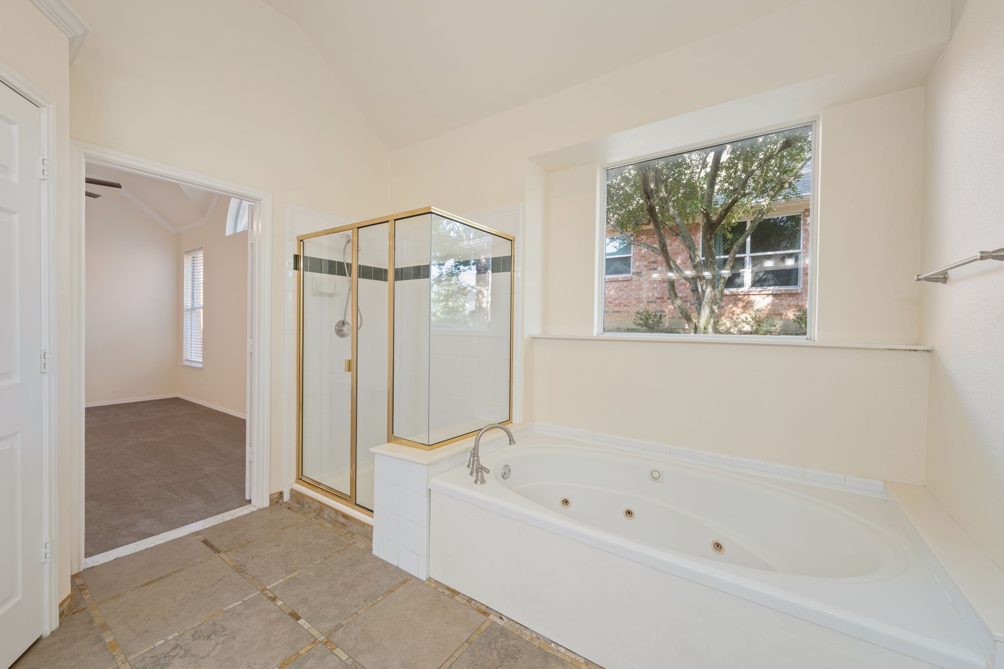 1718 Lake Bluff Drive