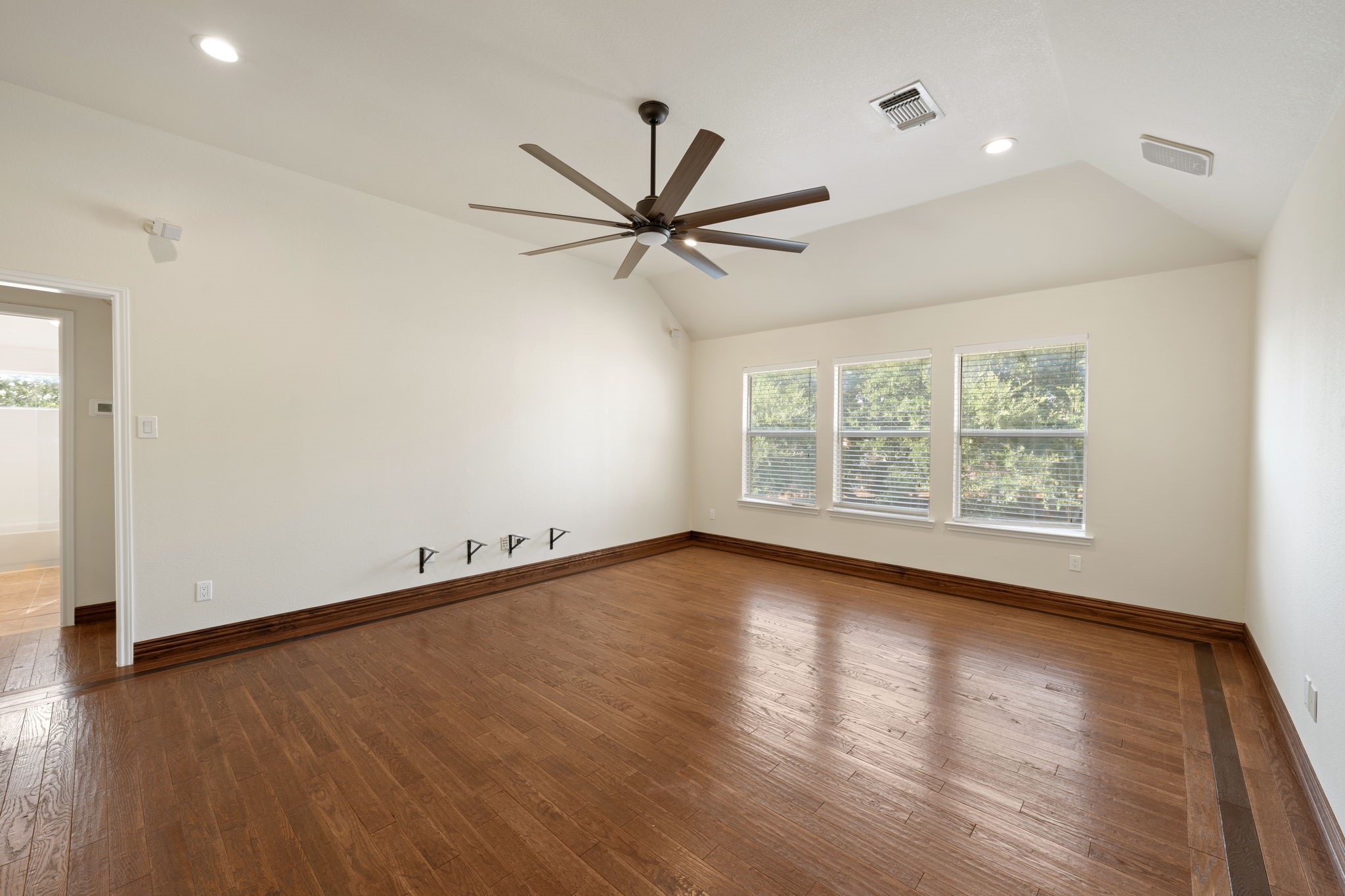1718 Lake Bluff Drive