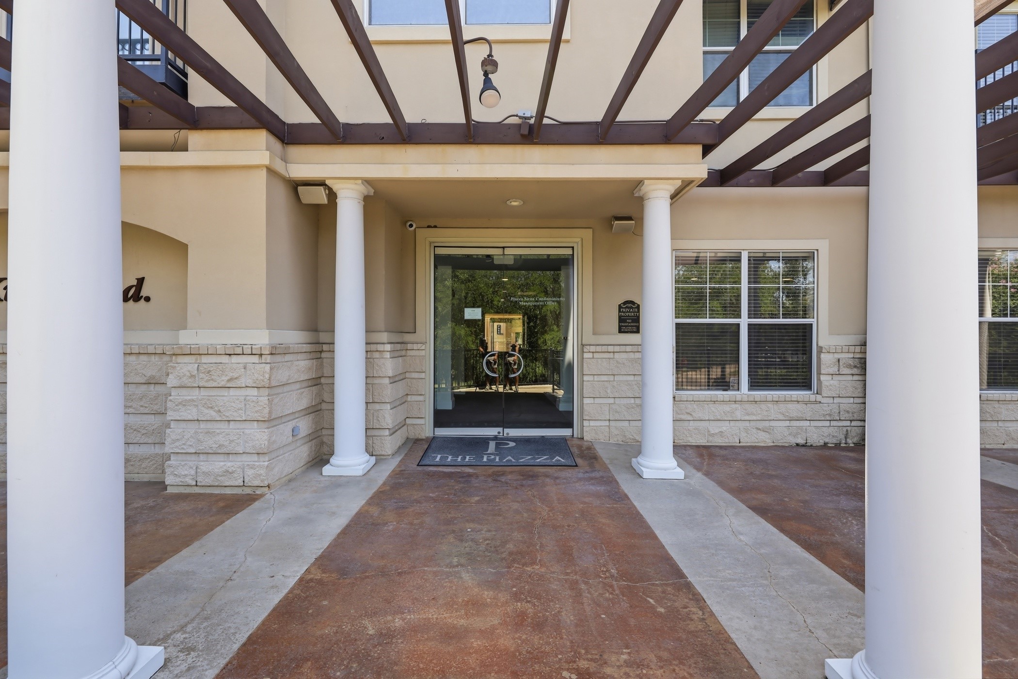 3102 Kings Road 2212
