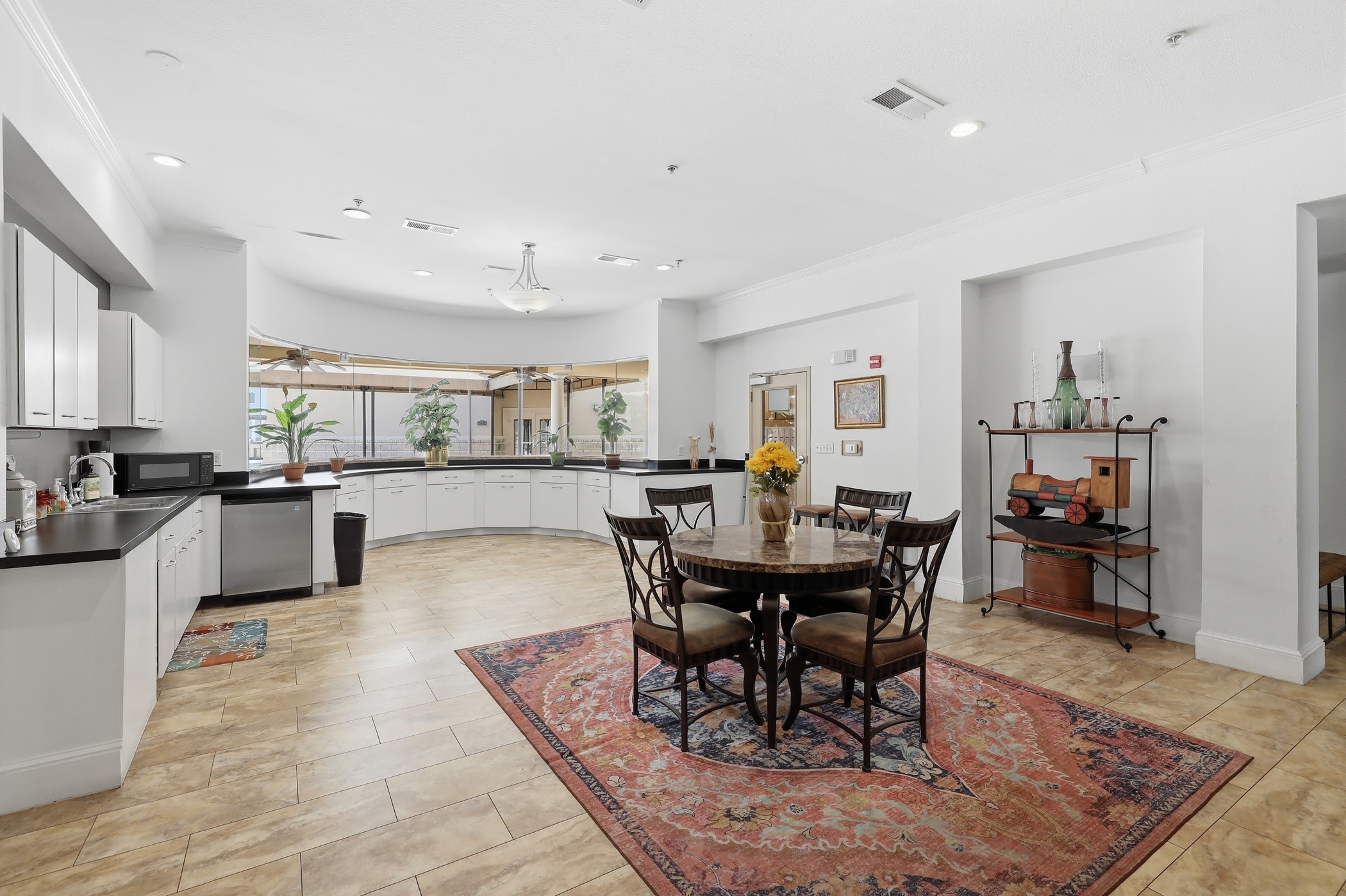 3102 Kings Road 2212