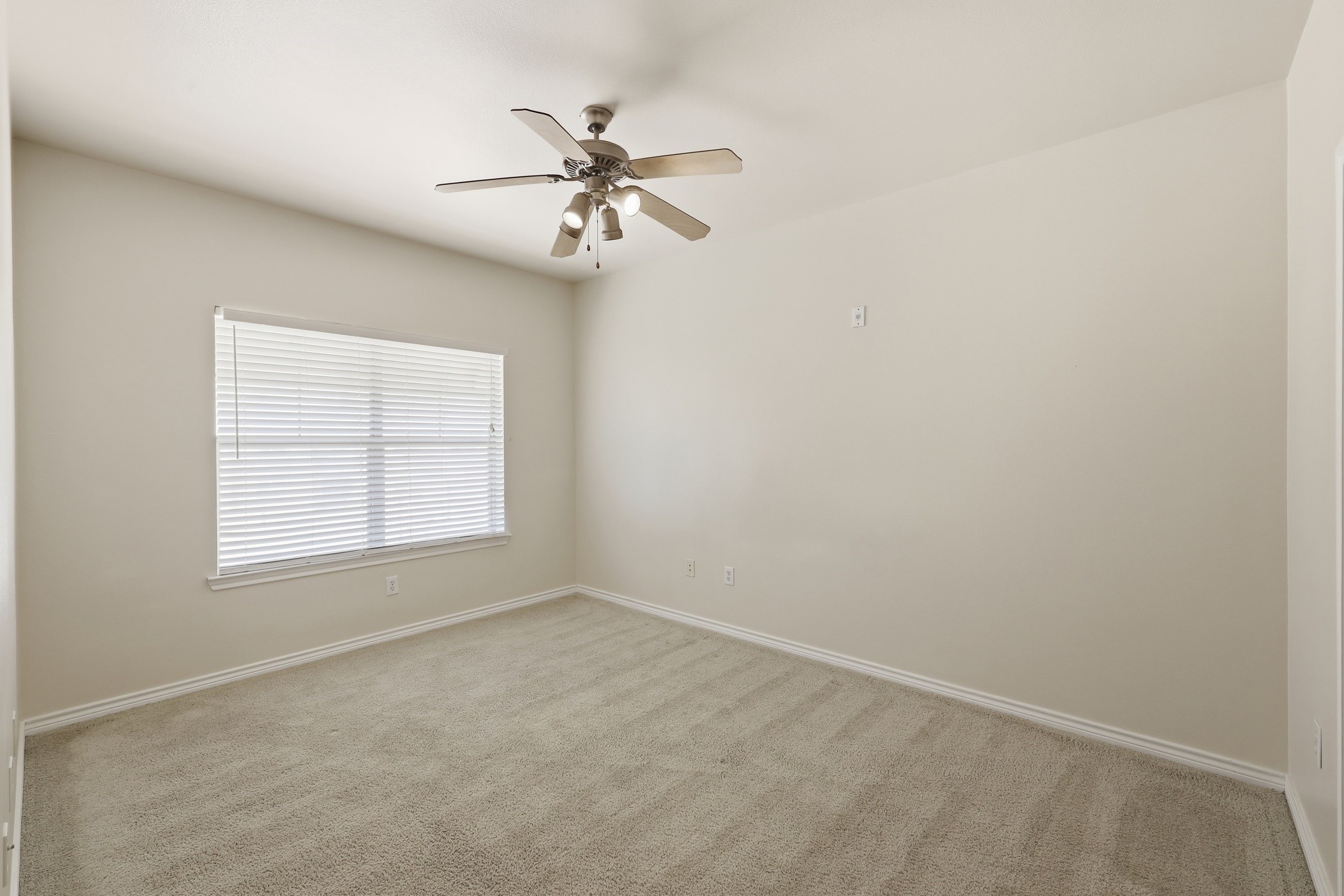 3102 Kings Road 2212