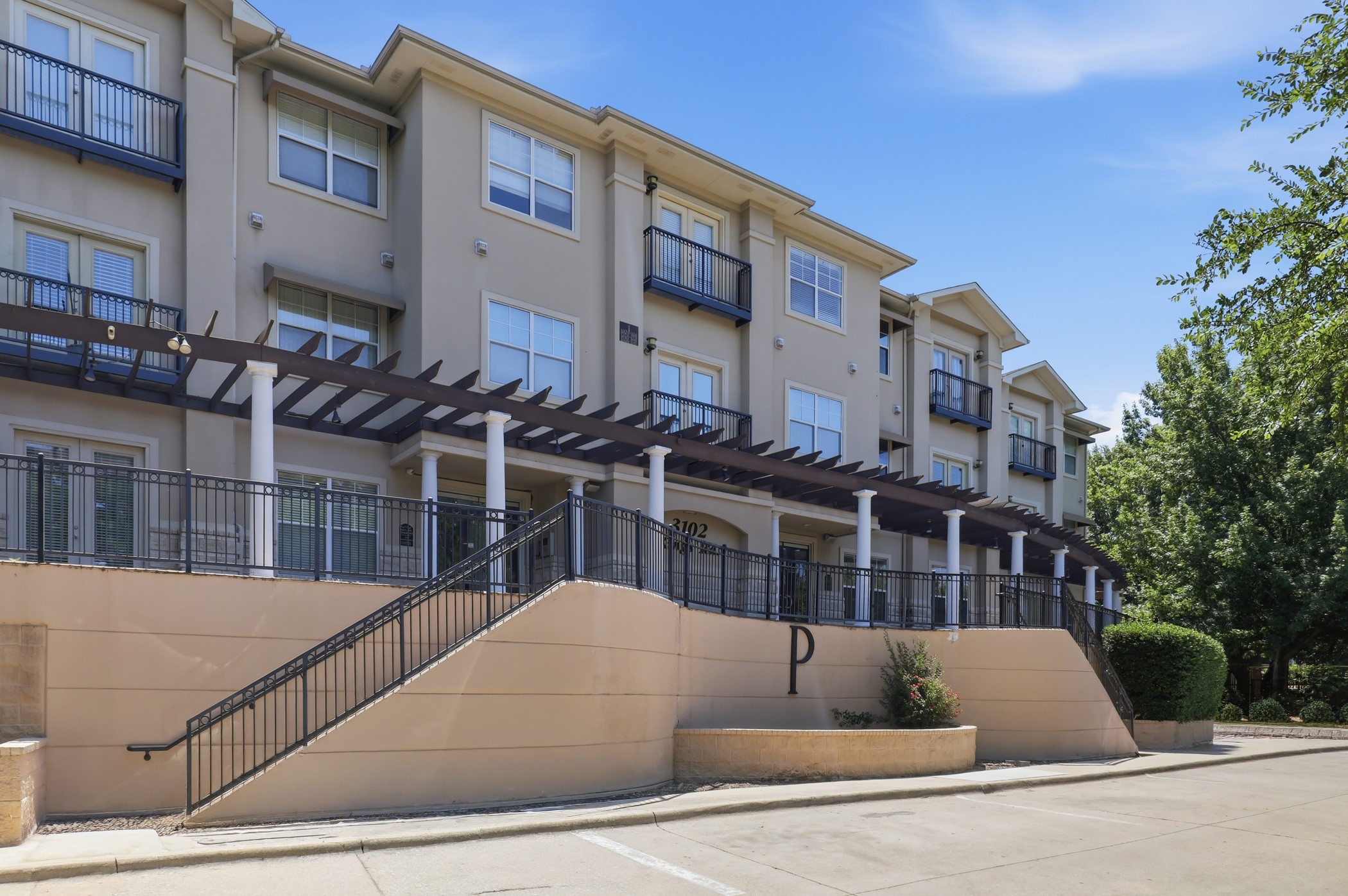 3102 Kings Road 2212