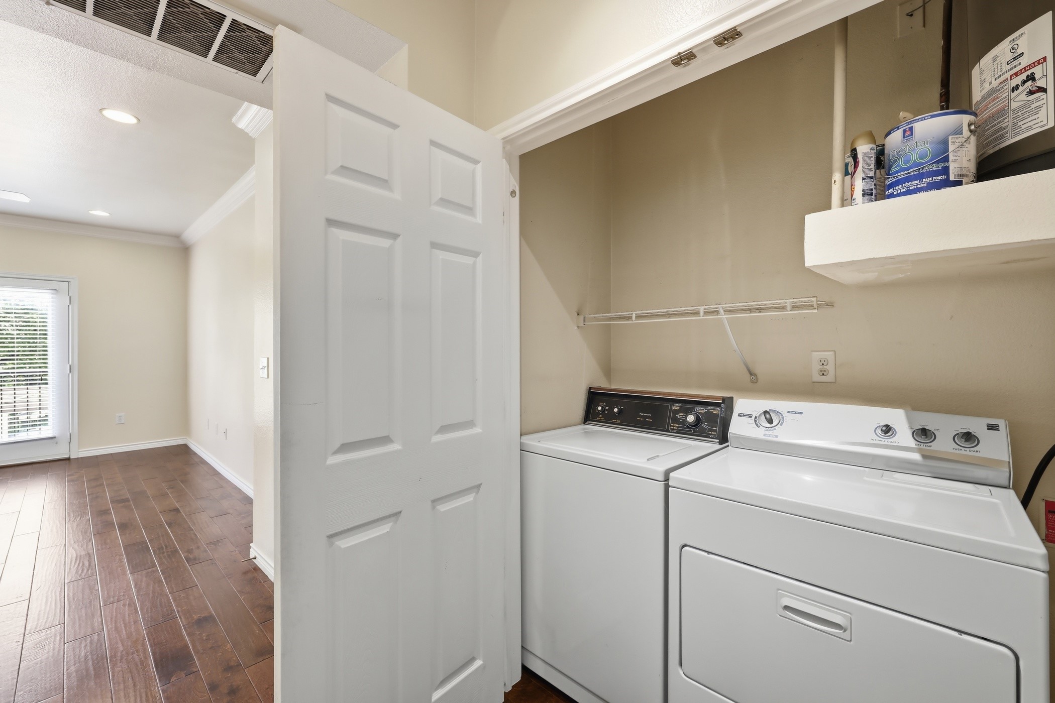 3102 Kings Road 2212