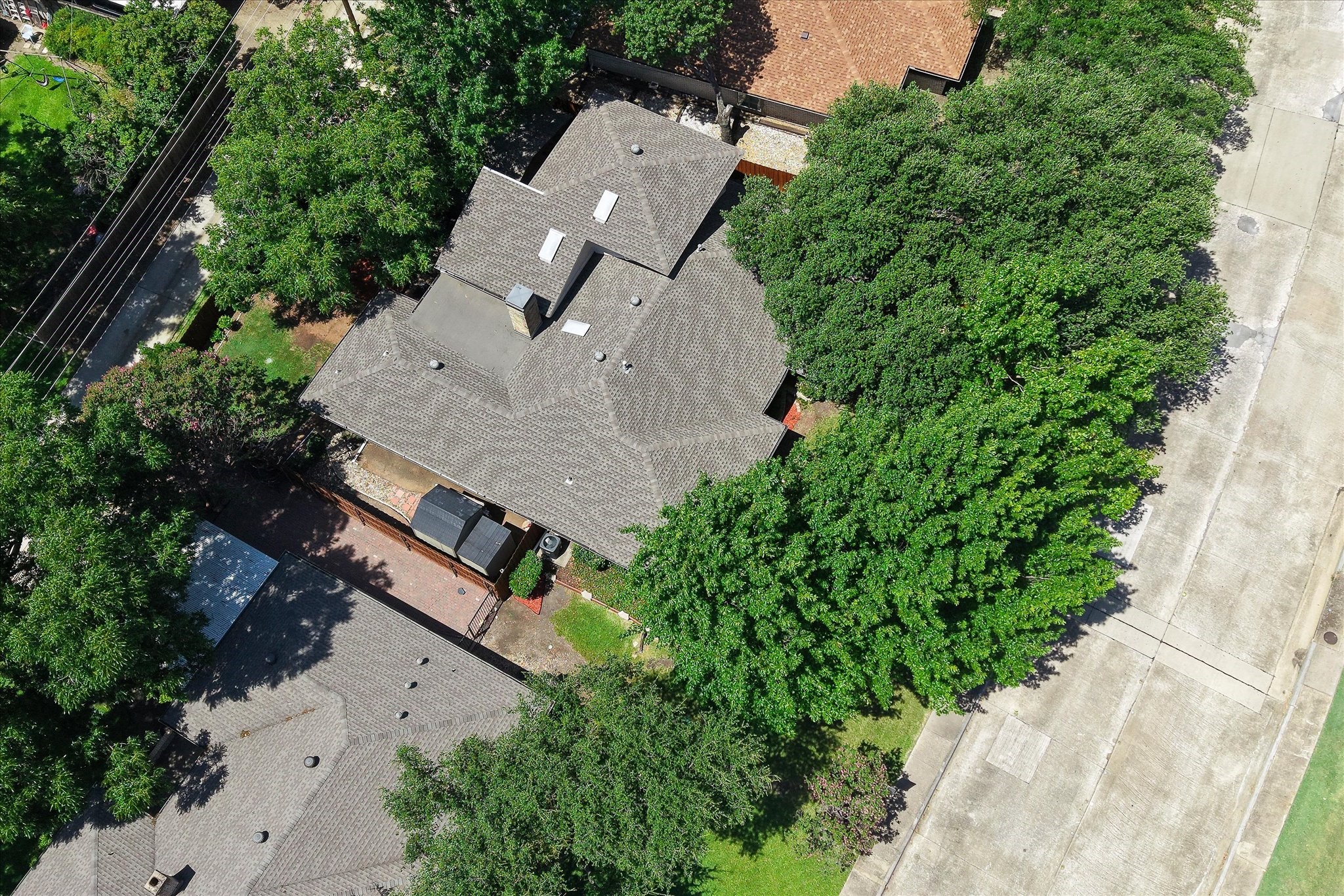 2216 Grandview Drive