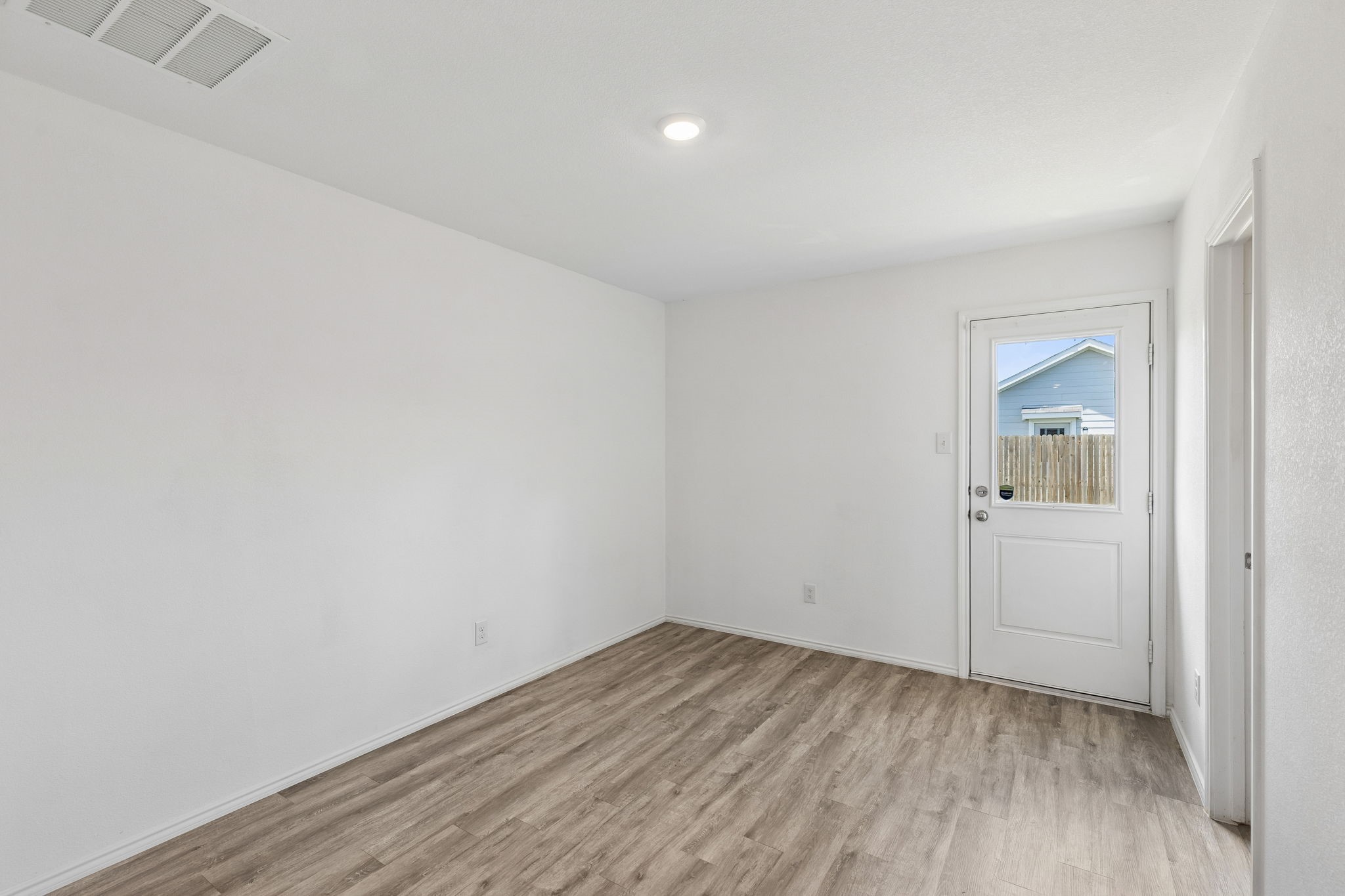 136 Thresher Lane