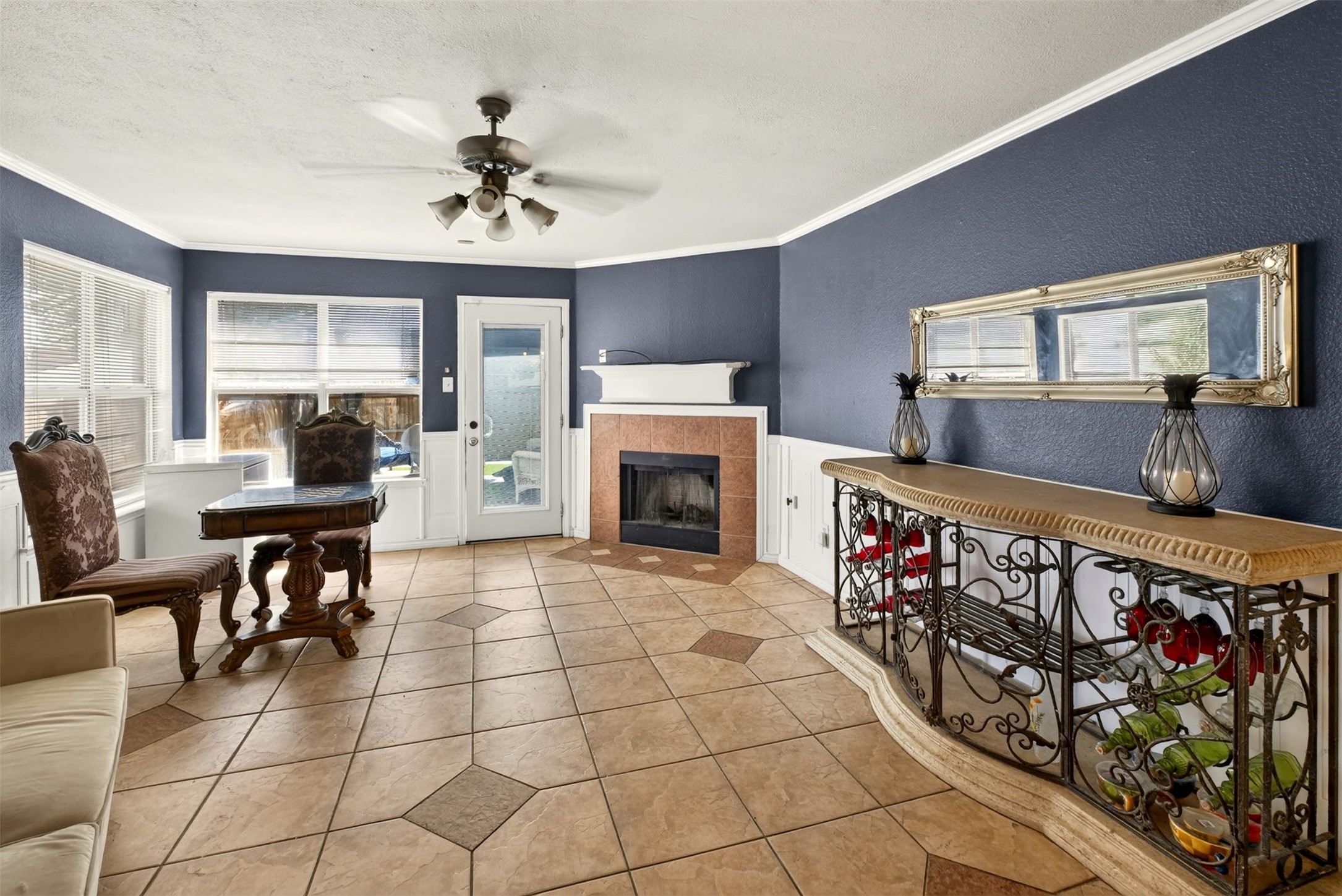 2272 Bresee Drive