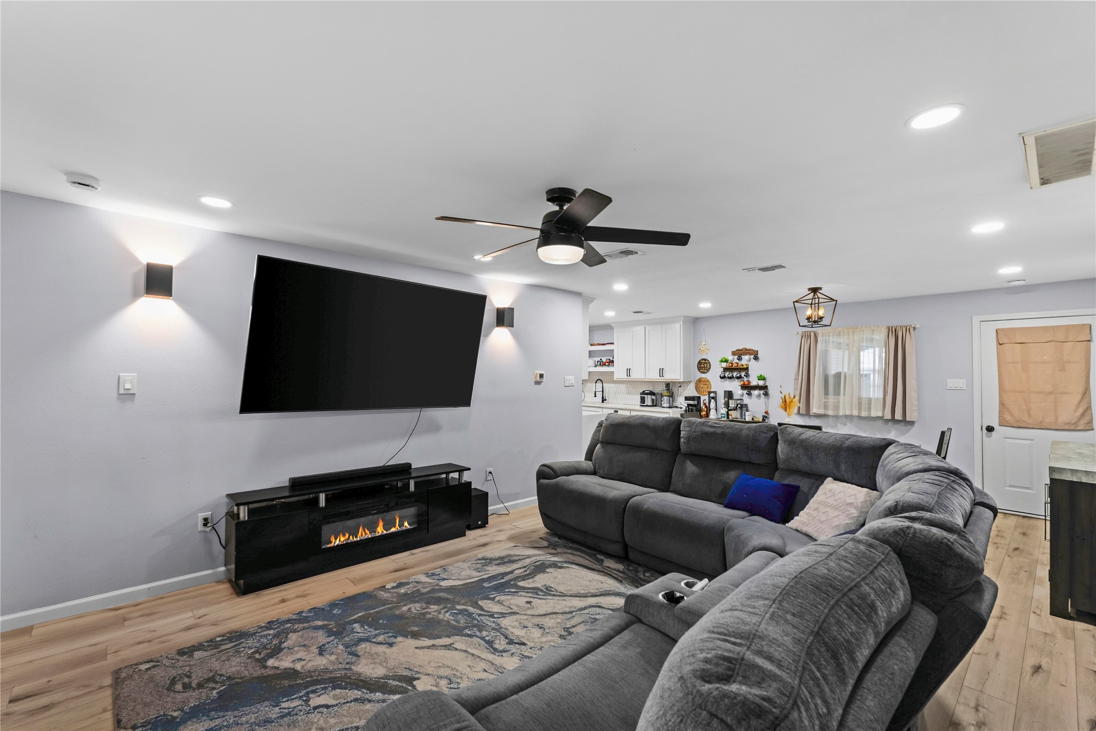 8128 Newman Drive