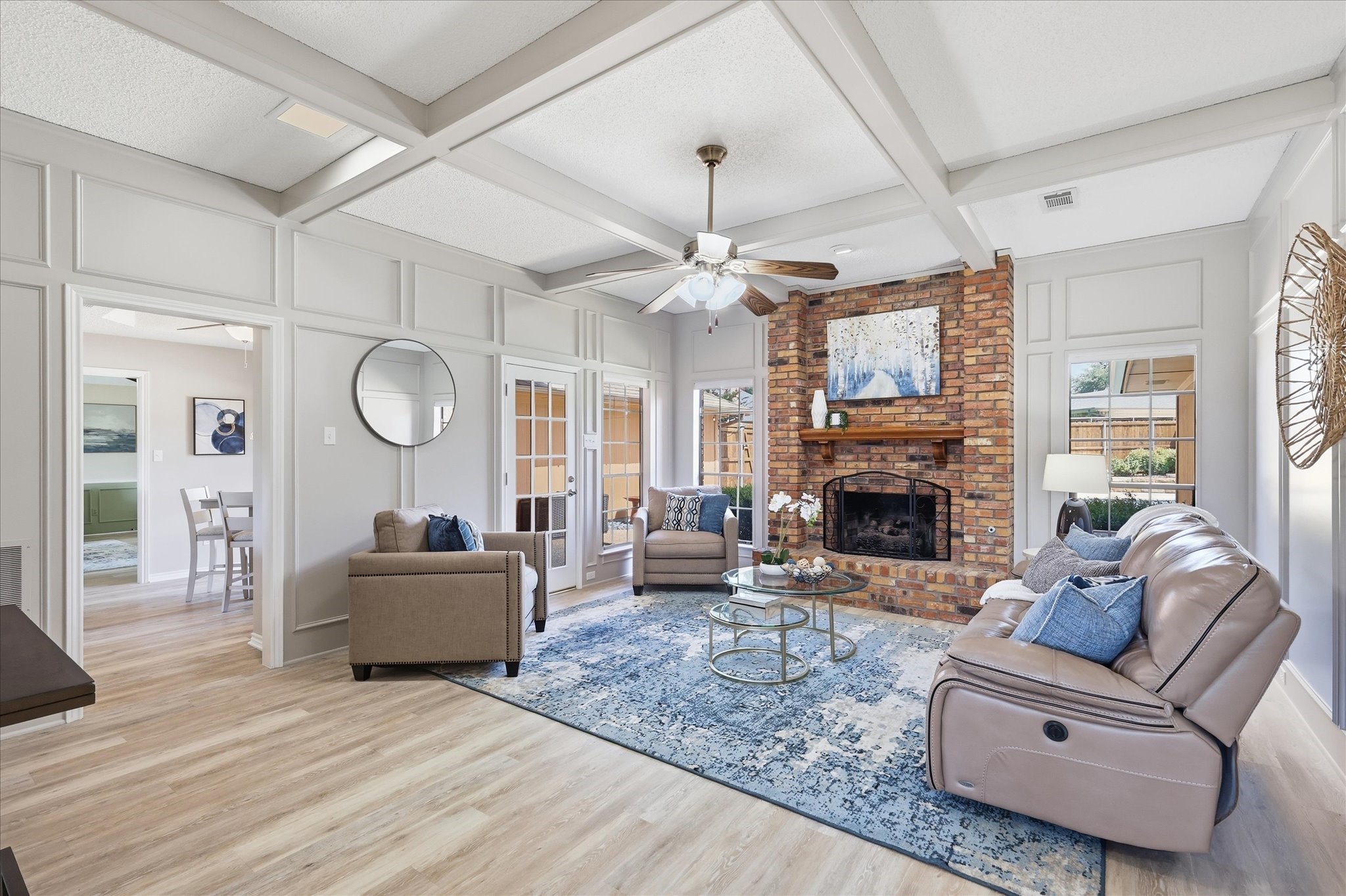 1915 Robin Meadow Circle