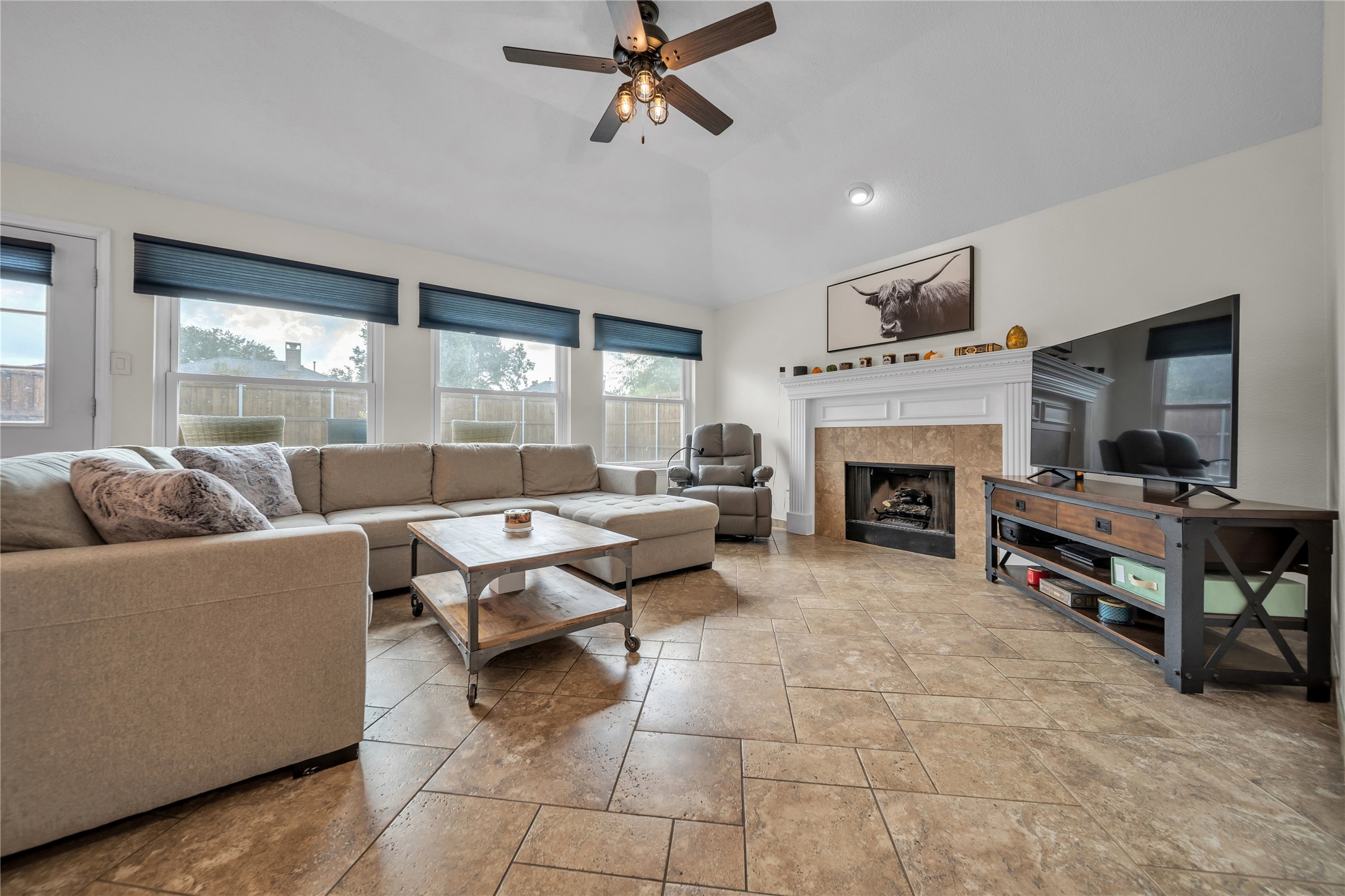 2604 Hackberry Creek