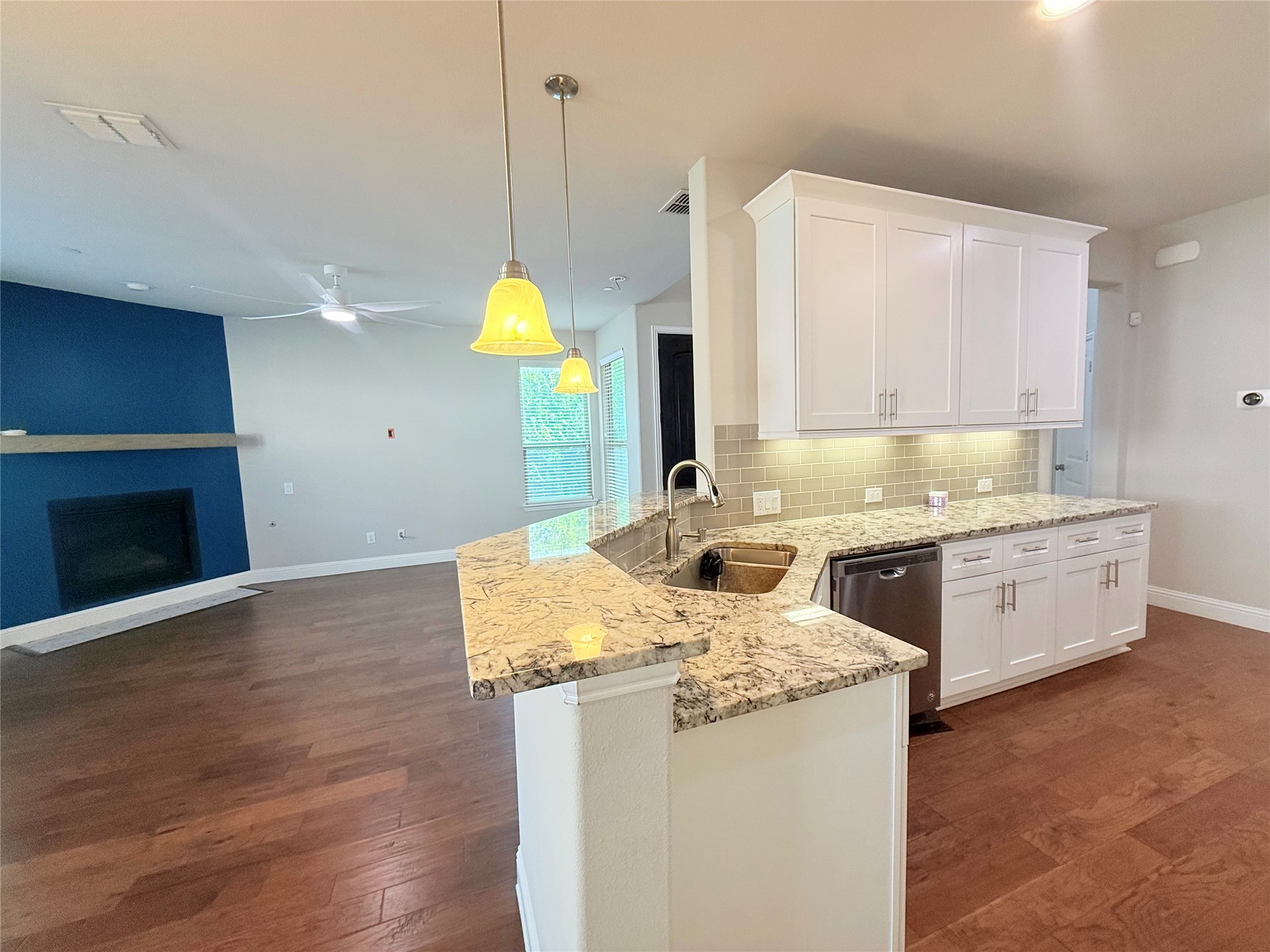 6300 Hermosa Drive