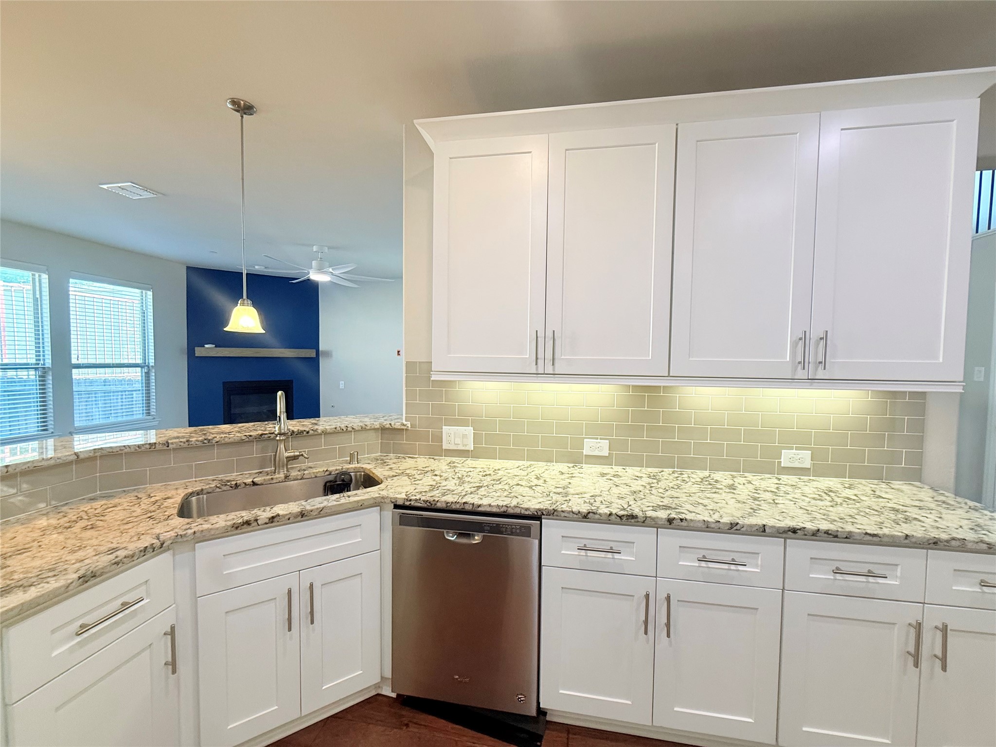 6300 Hermosa Drive