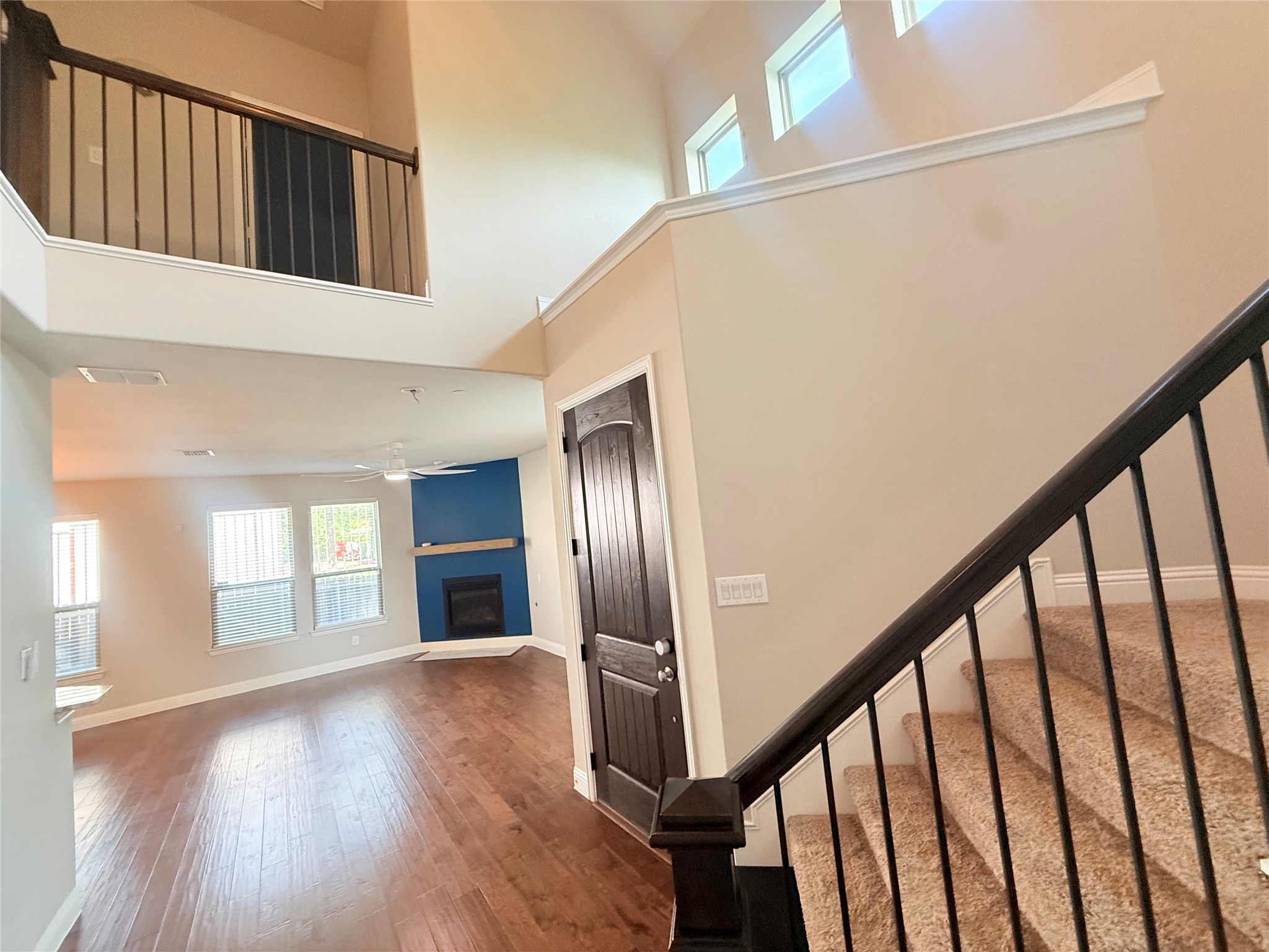 6300 Hermosa Drive