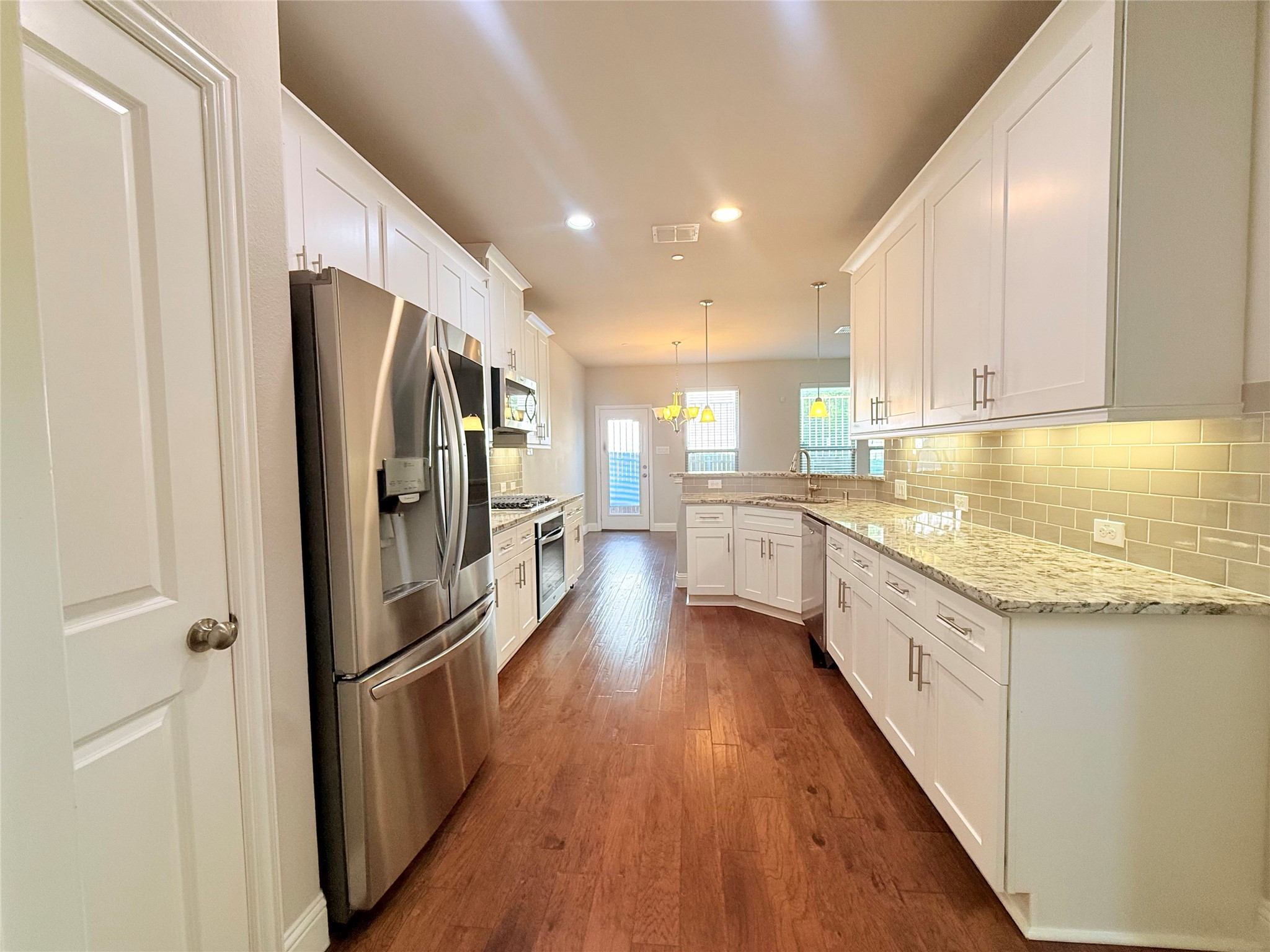 6300 Hermosa Drive