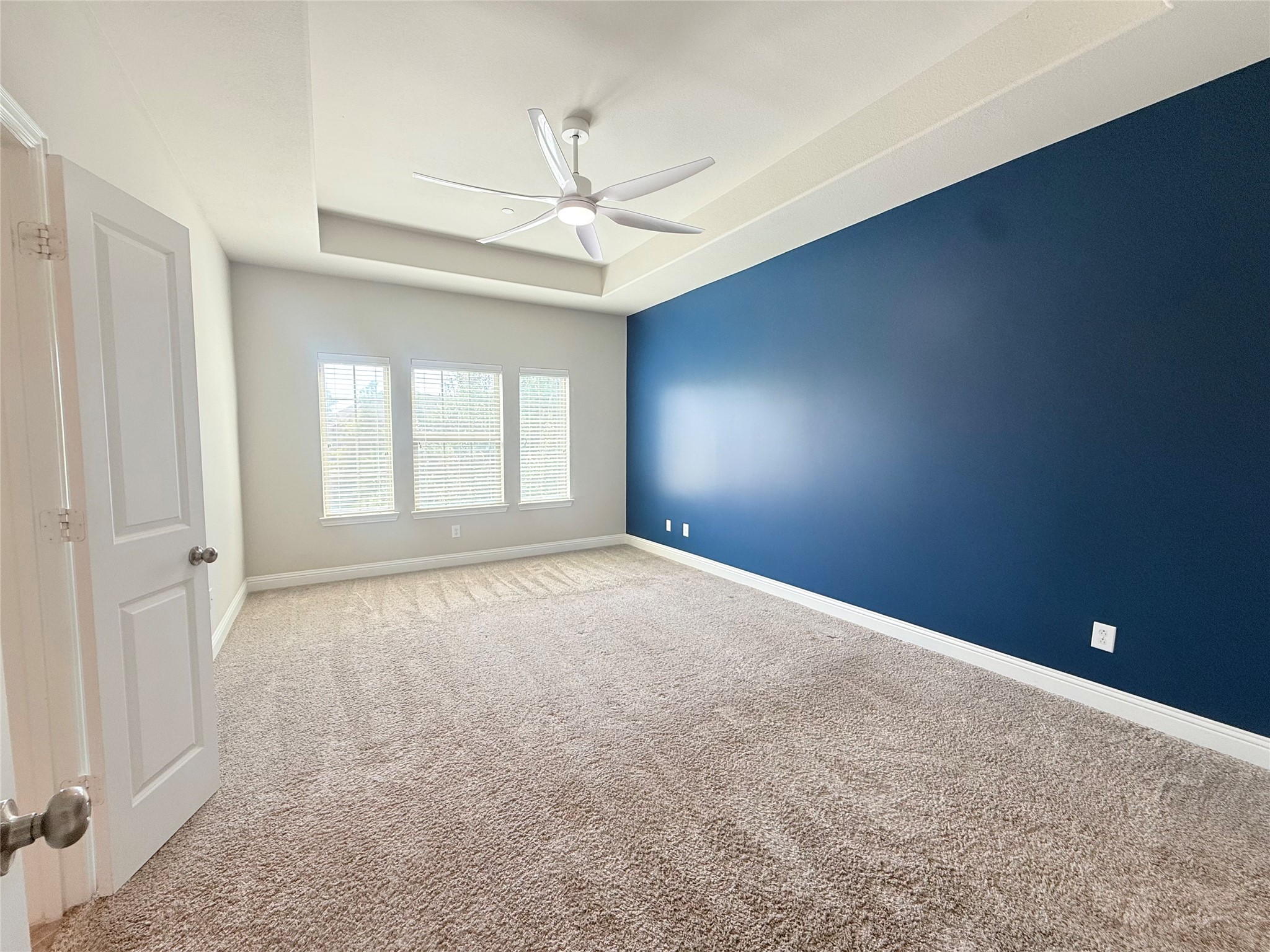 6300 Hermosa Drive
