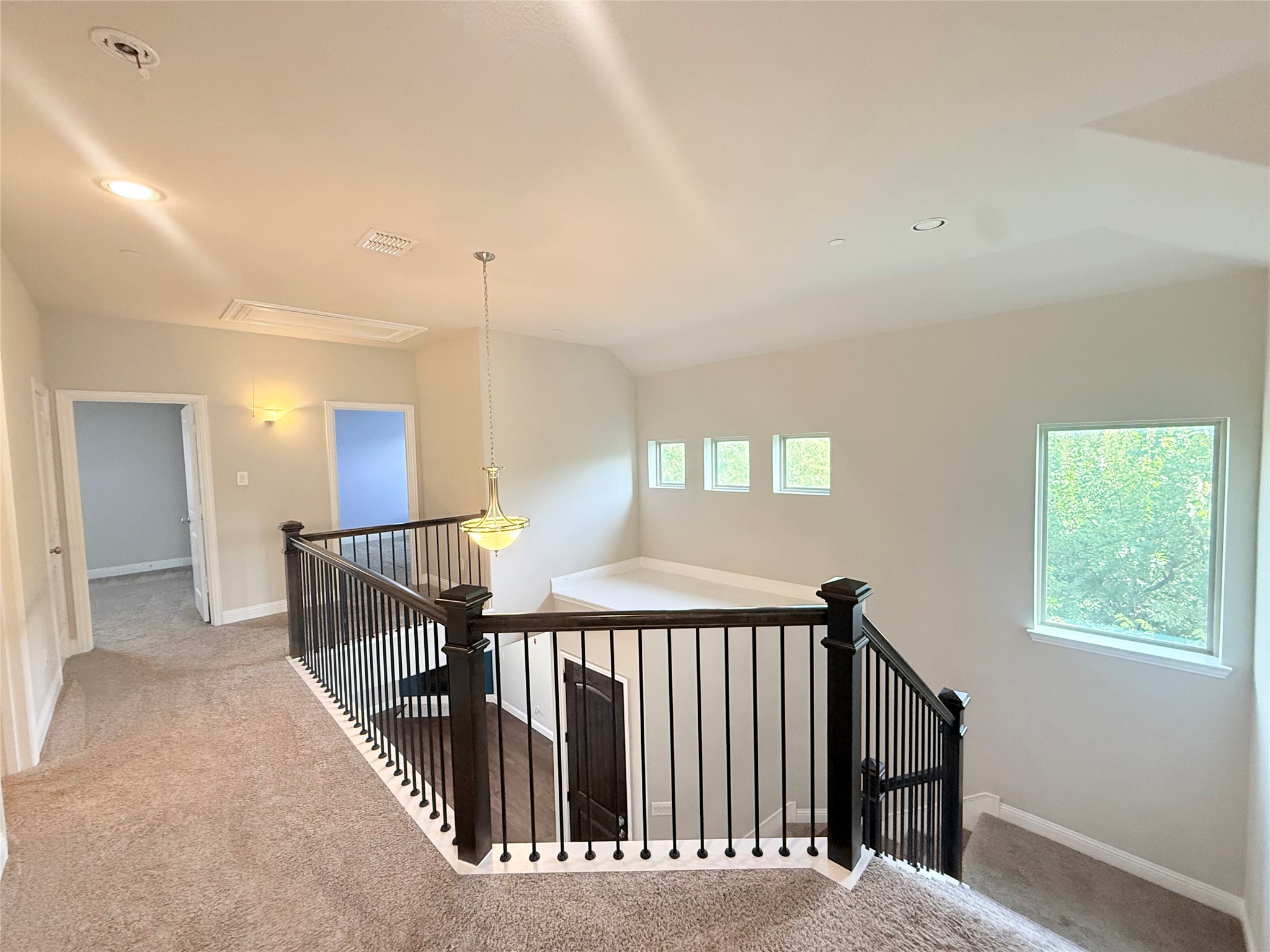 6300 Hermosa Drive