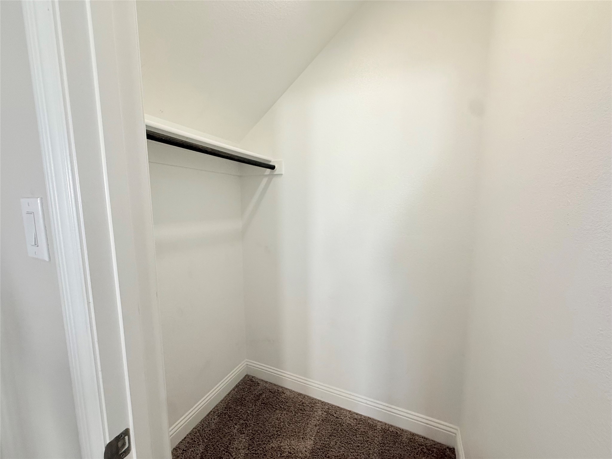 6300 Hermosa Drive
