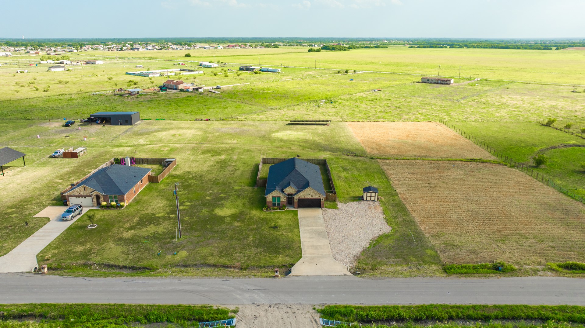 9689 County Road 4116