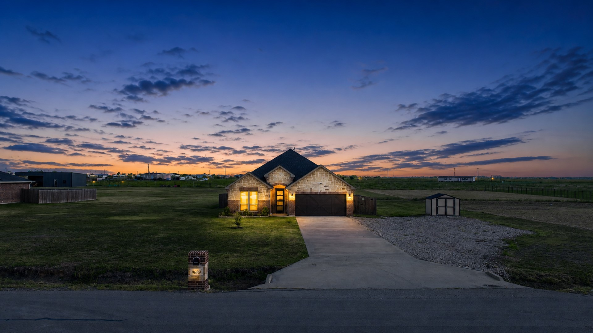 9689 County Road 4116