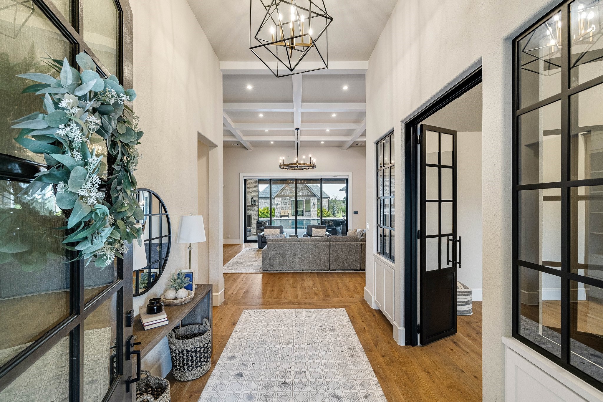 660 Louise Drive