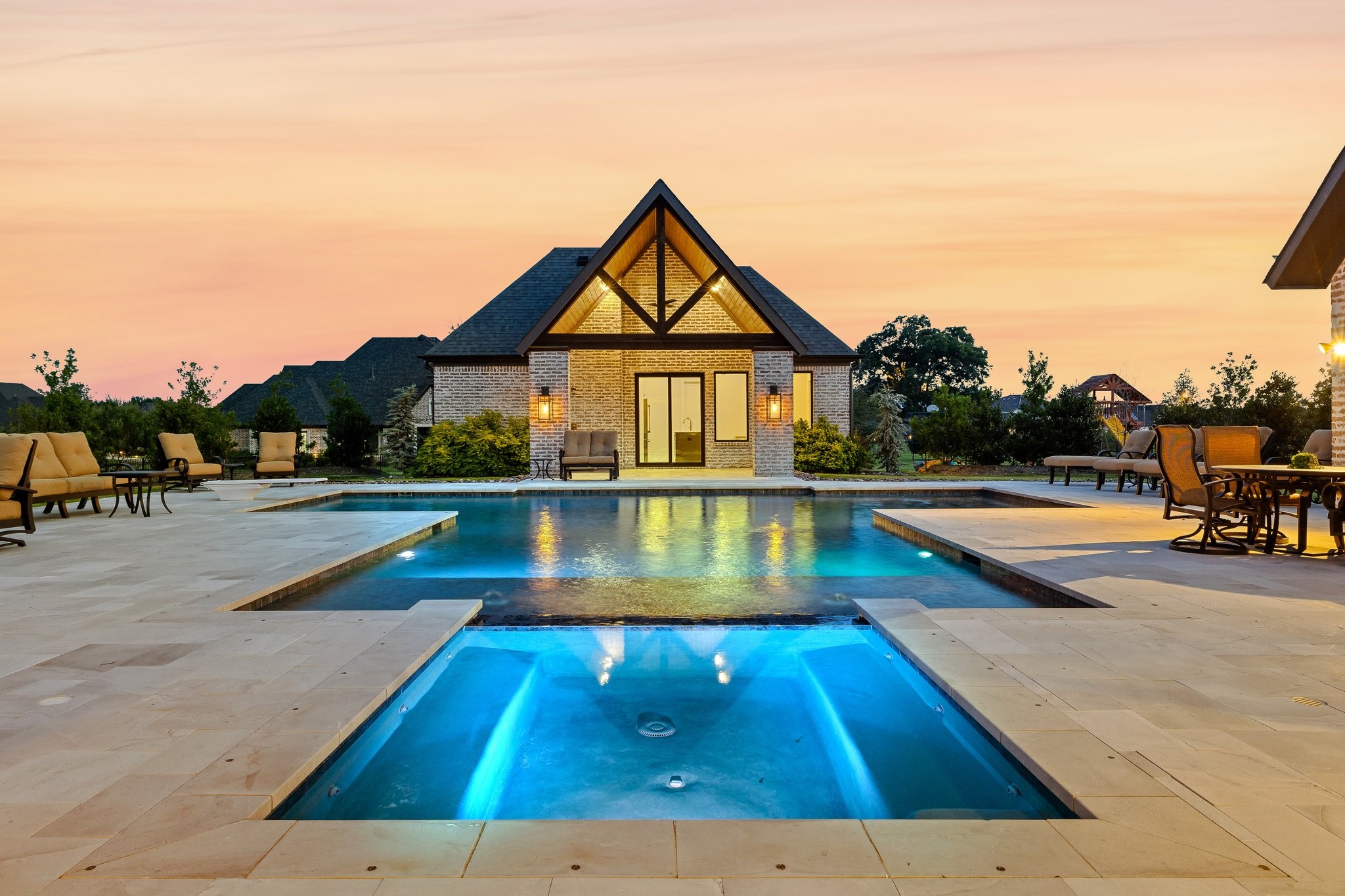 660 Louise Drive