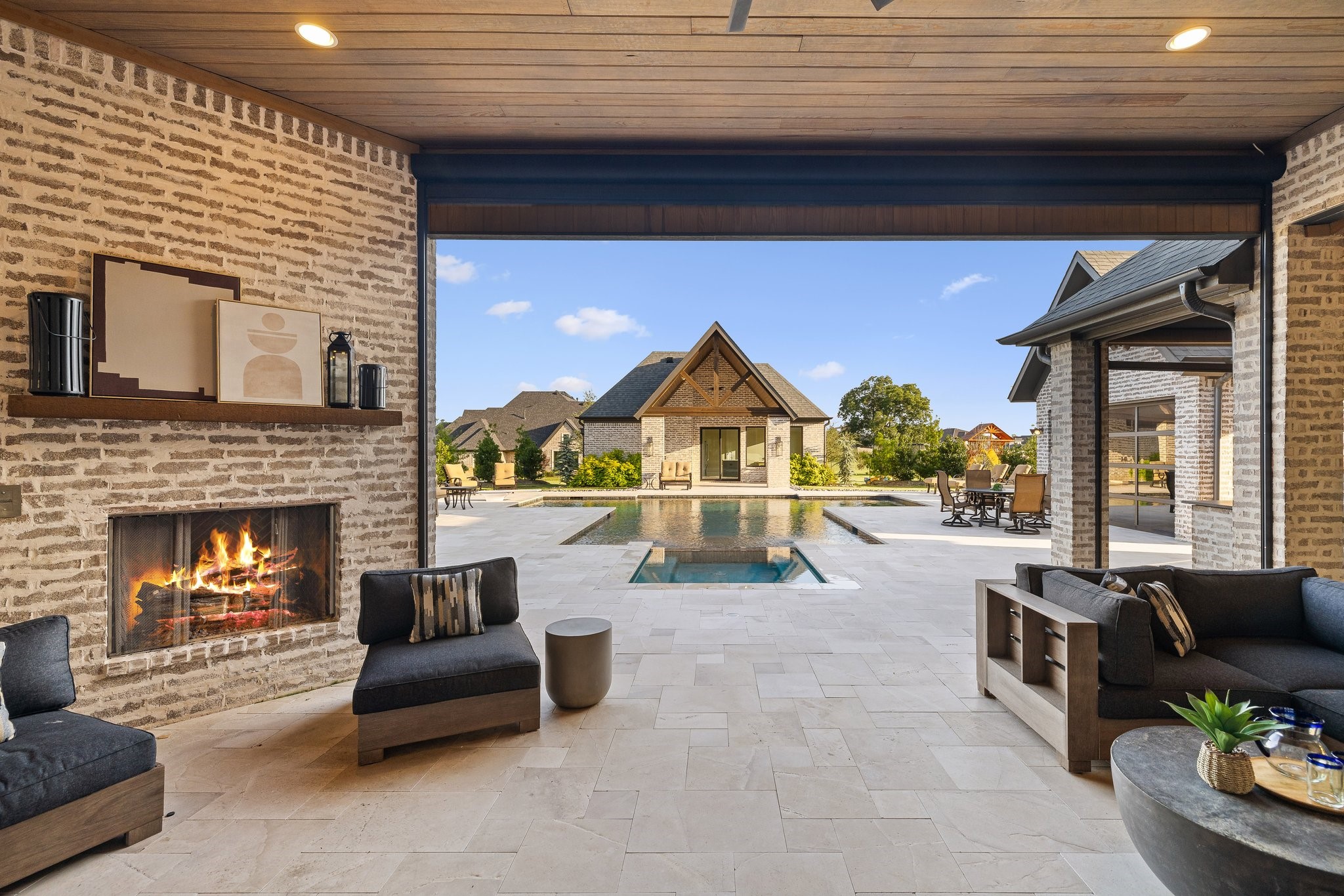 660 Louise Drive
