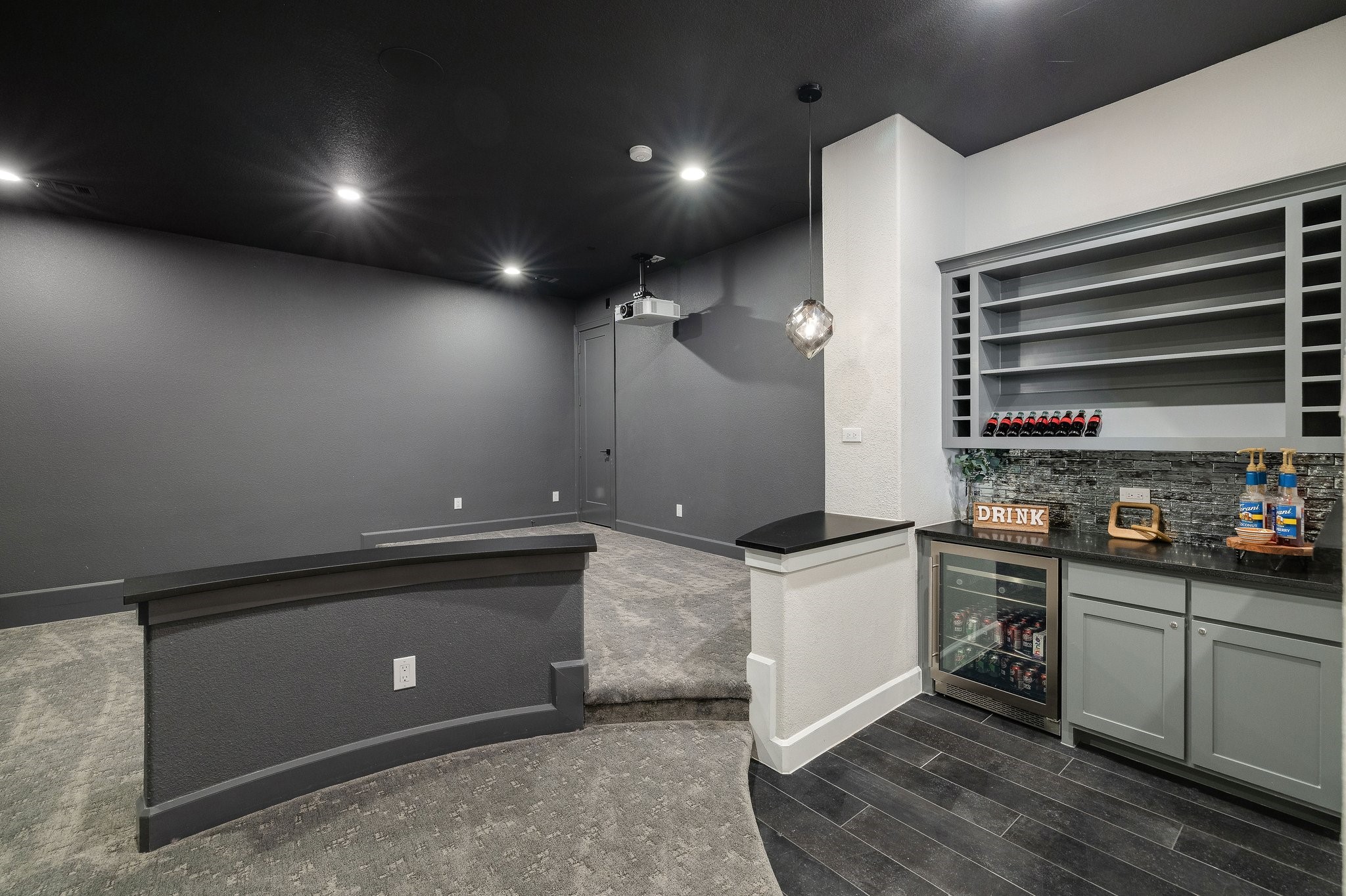 660 Louise Drive