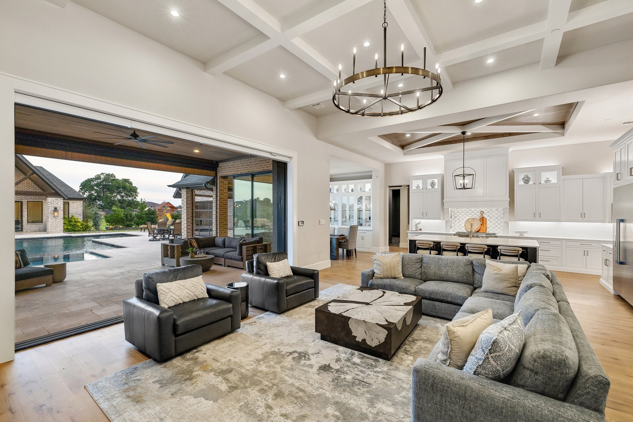 660 Louise Drive