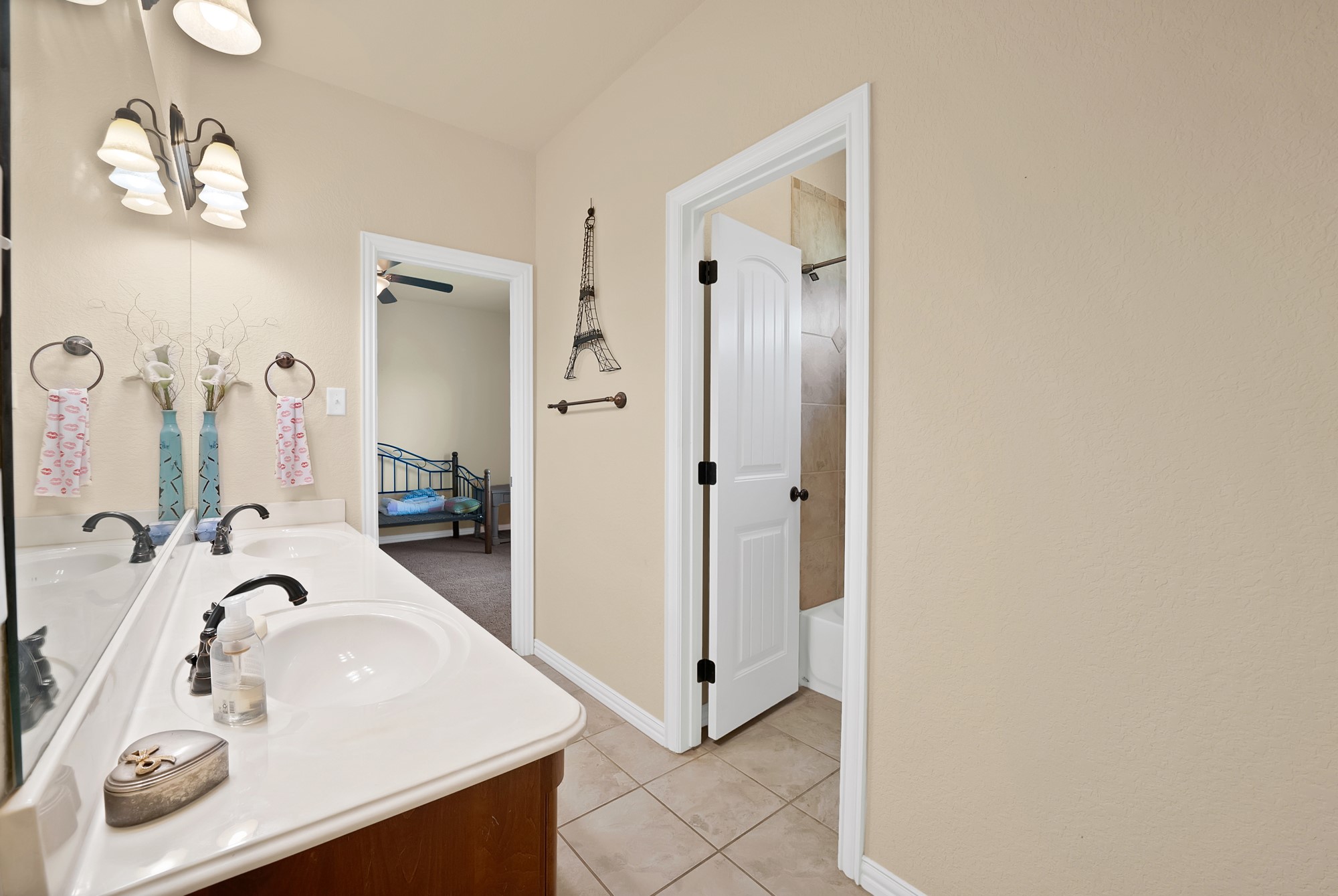 112 Meadow Arbor Drive