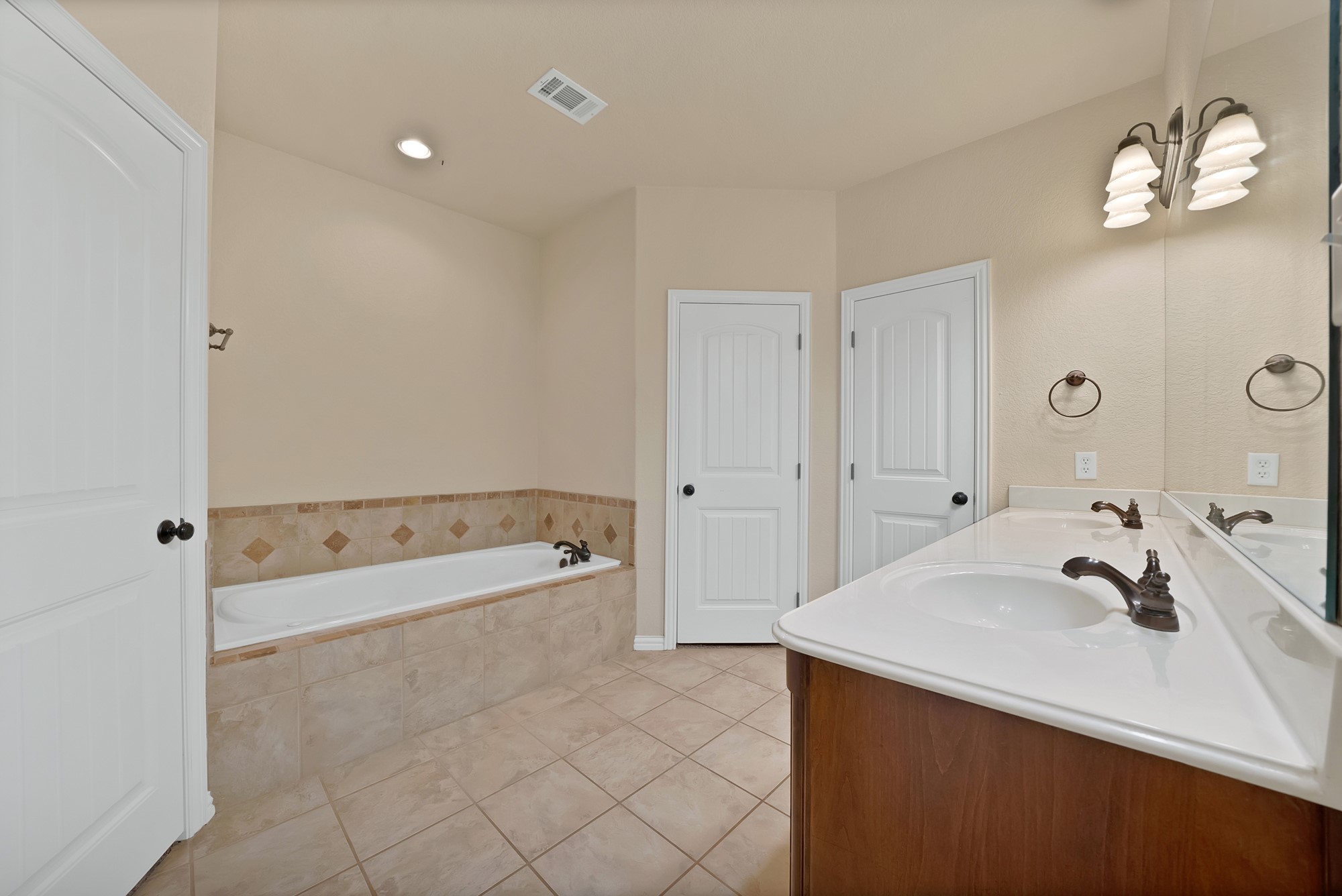 112 Meadow Arbor Drive