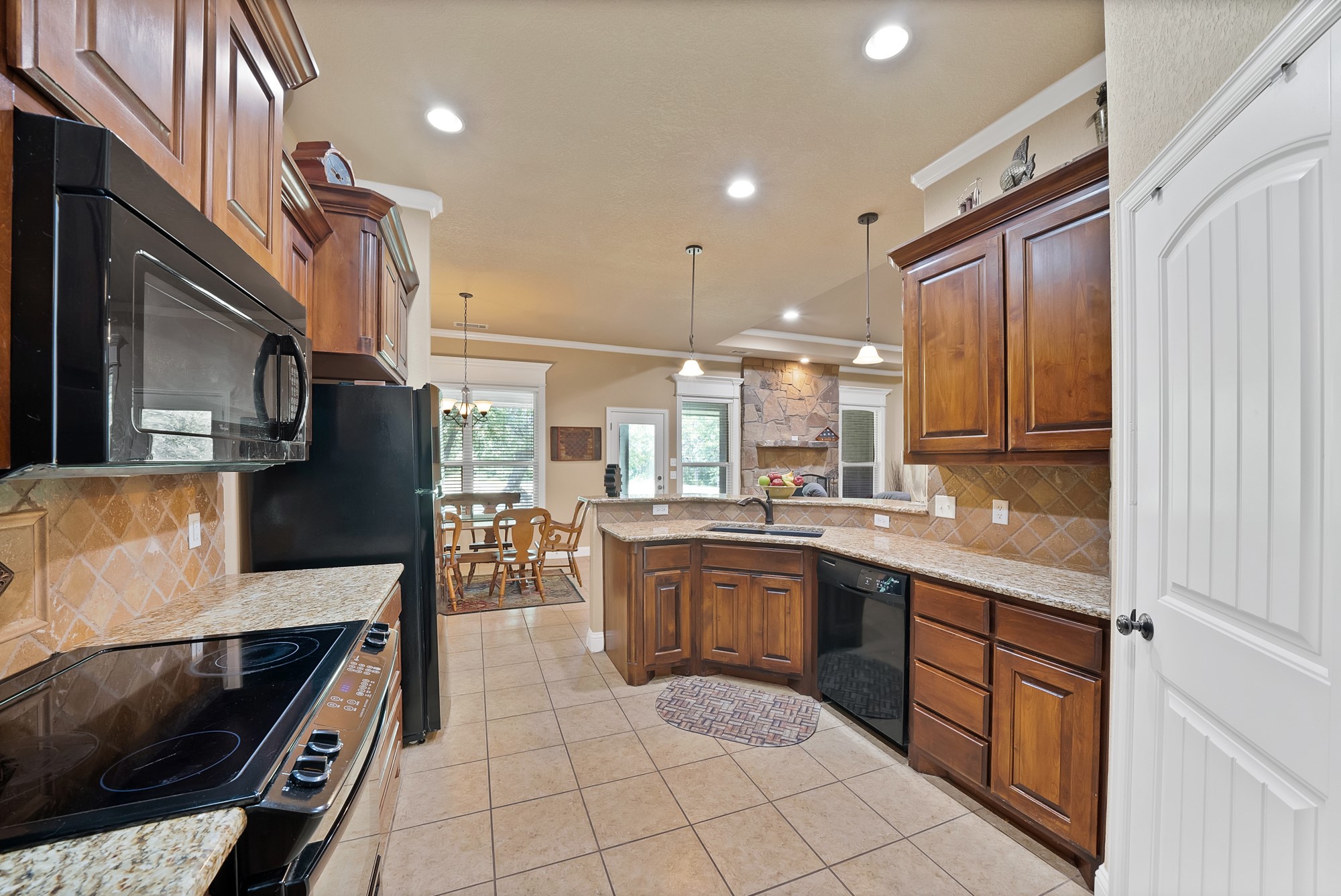 112 Meadow Arbor Drive