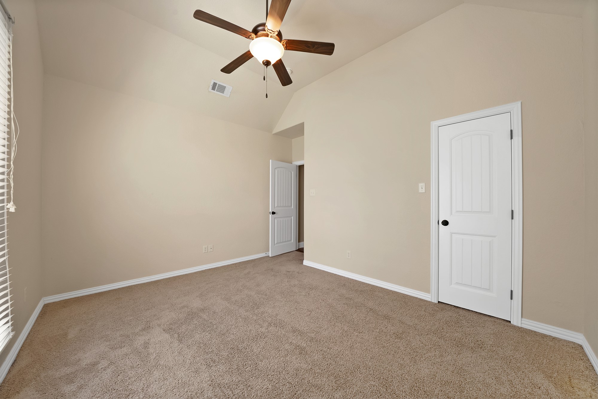 112 Meadow Arbor Drive