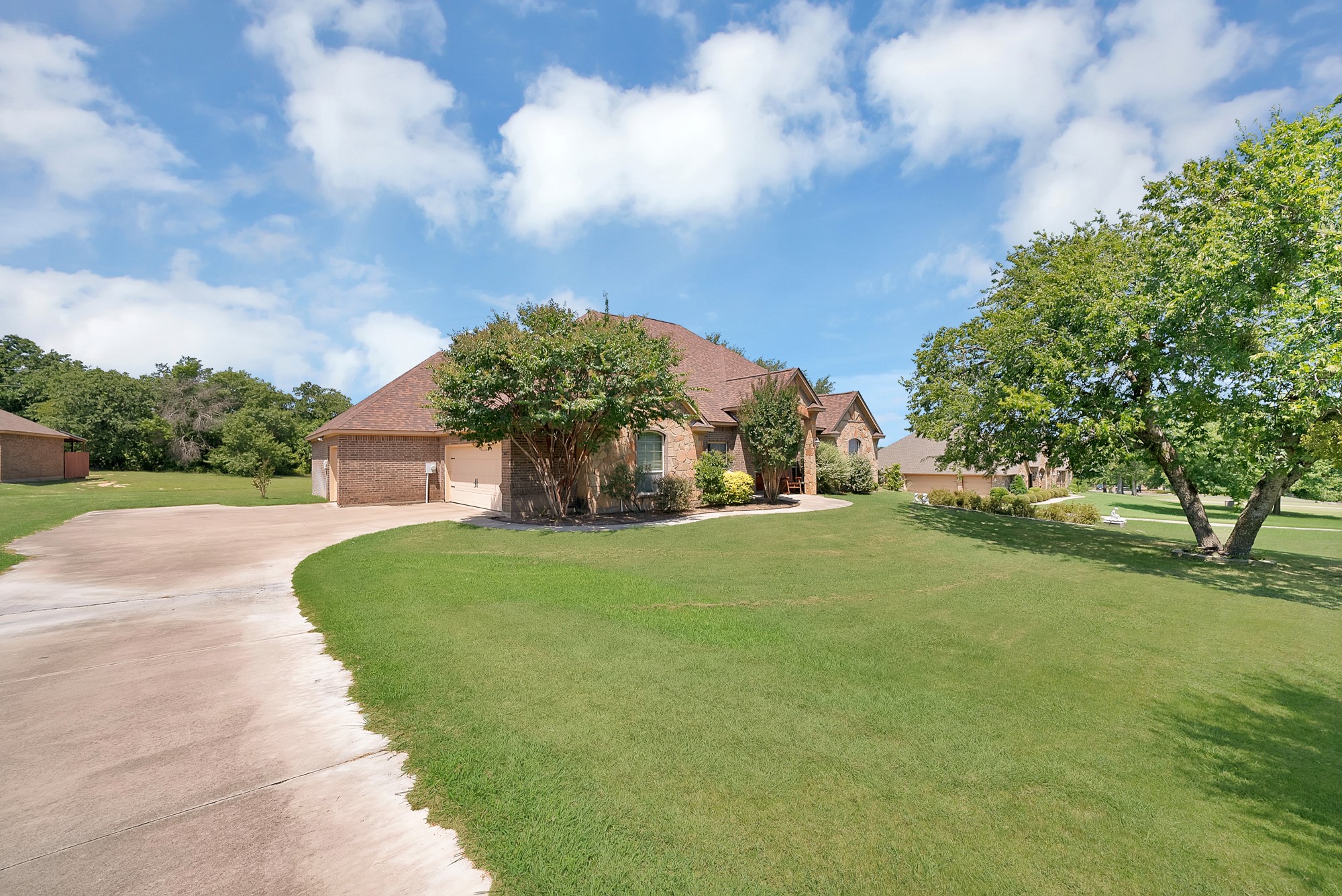 112 Meadow Arbor Drive