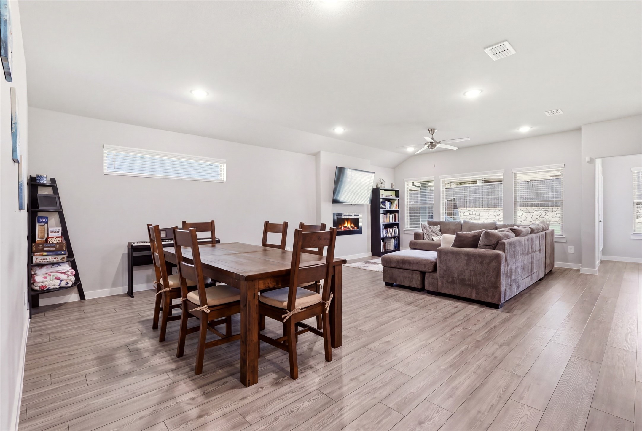 2513 Moser Lane