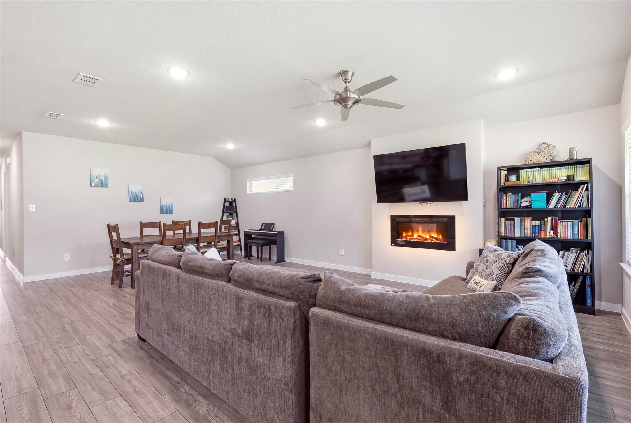 2513 Moser Lane